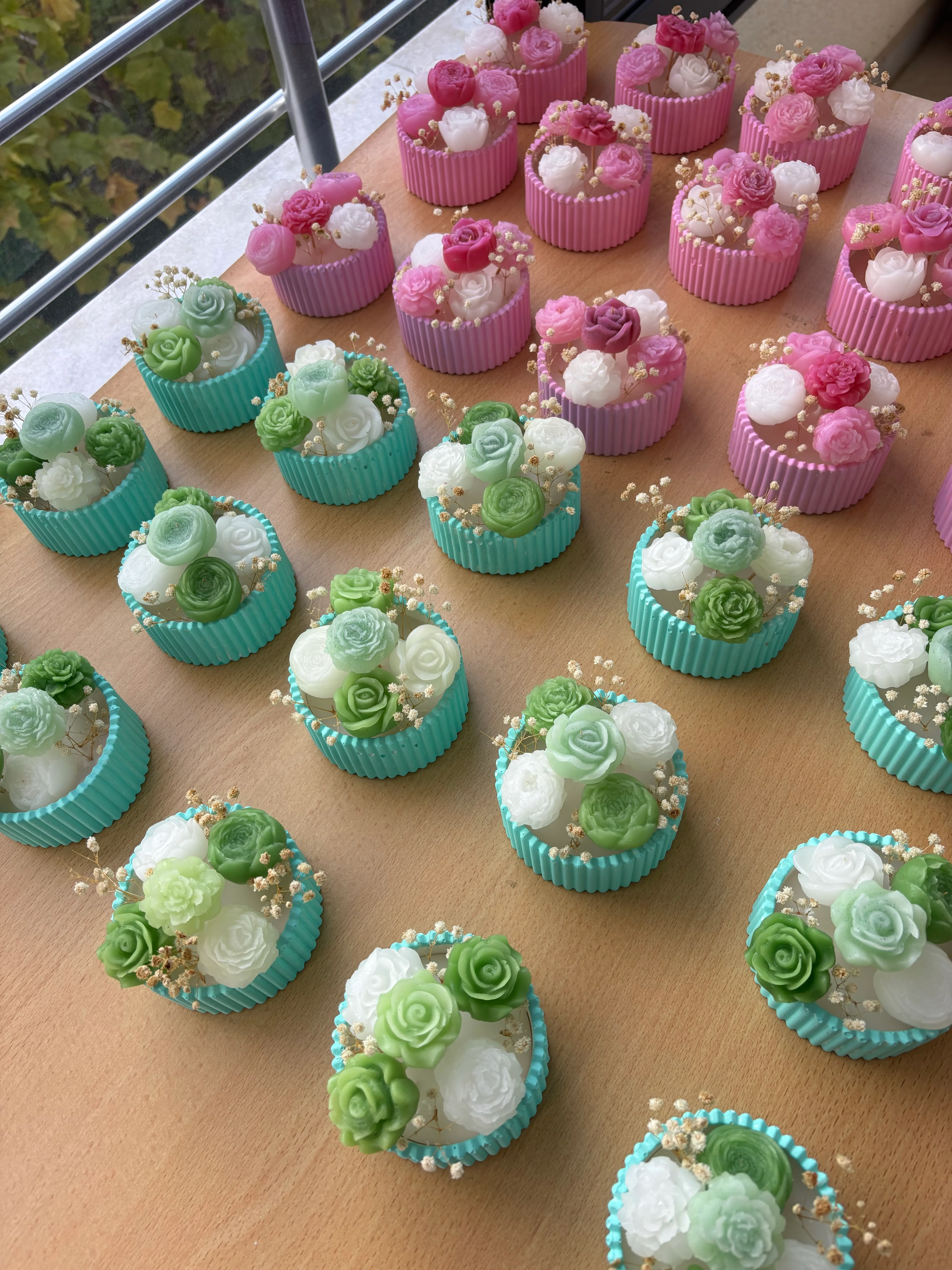 Tırtıklı Kase Çiçek Mum