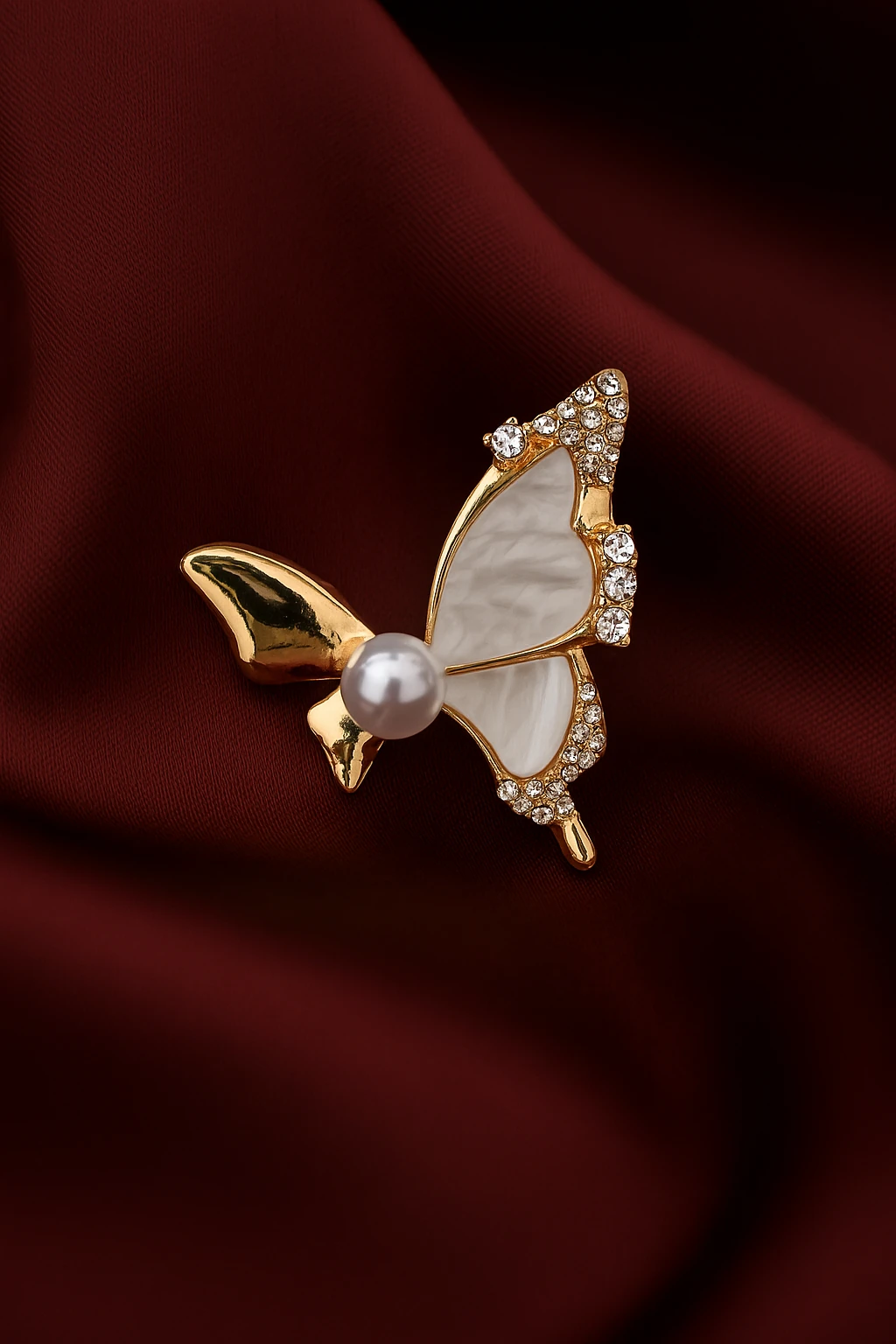Sedefli İnci Detaylı Kelebek Broş Çelik