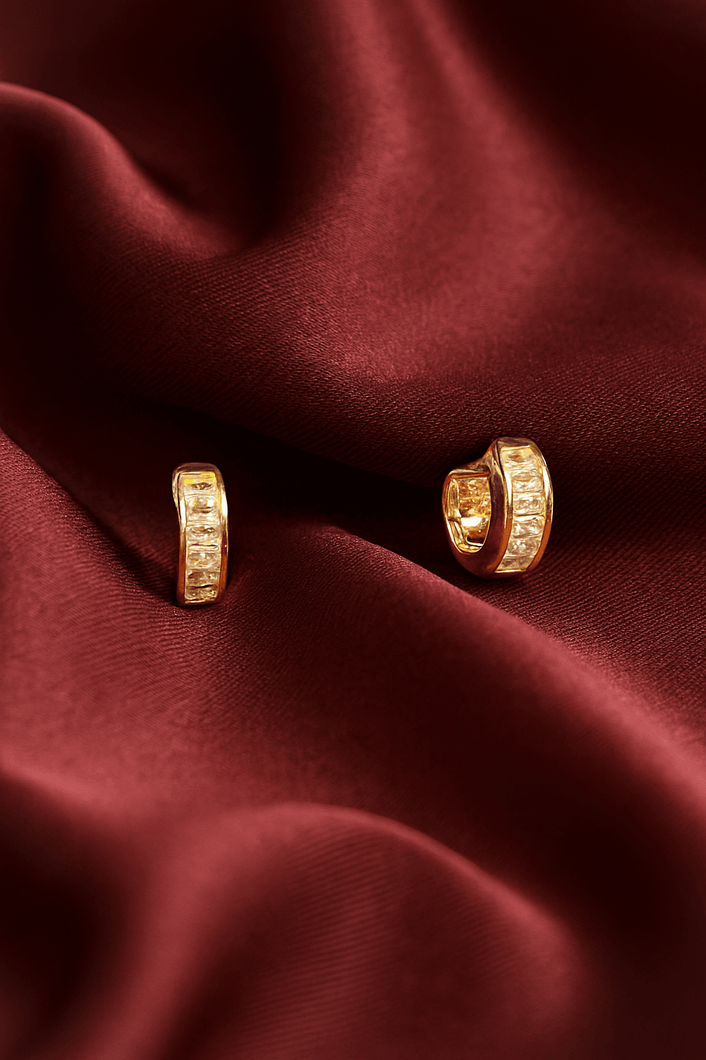 Gold Taşlı Mini Halka Küpe
