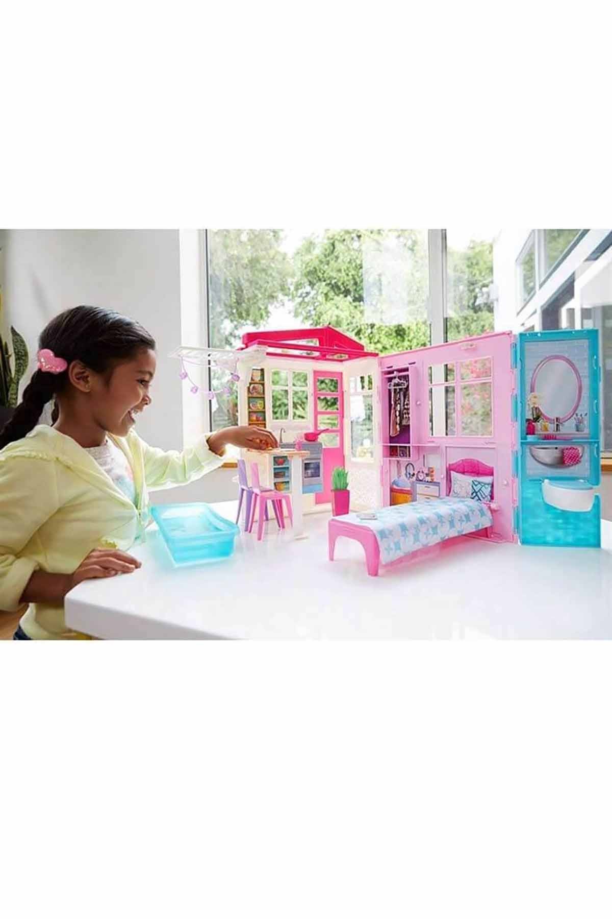 Barbie'nin Taşınabilir Portatif Evi FXG54