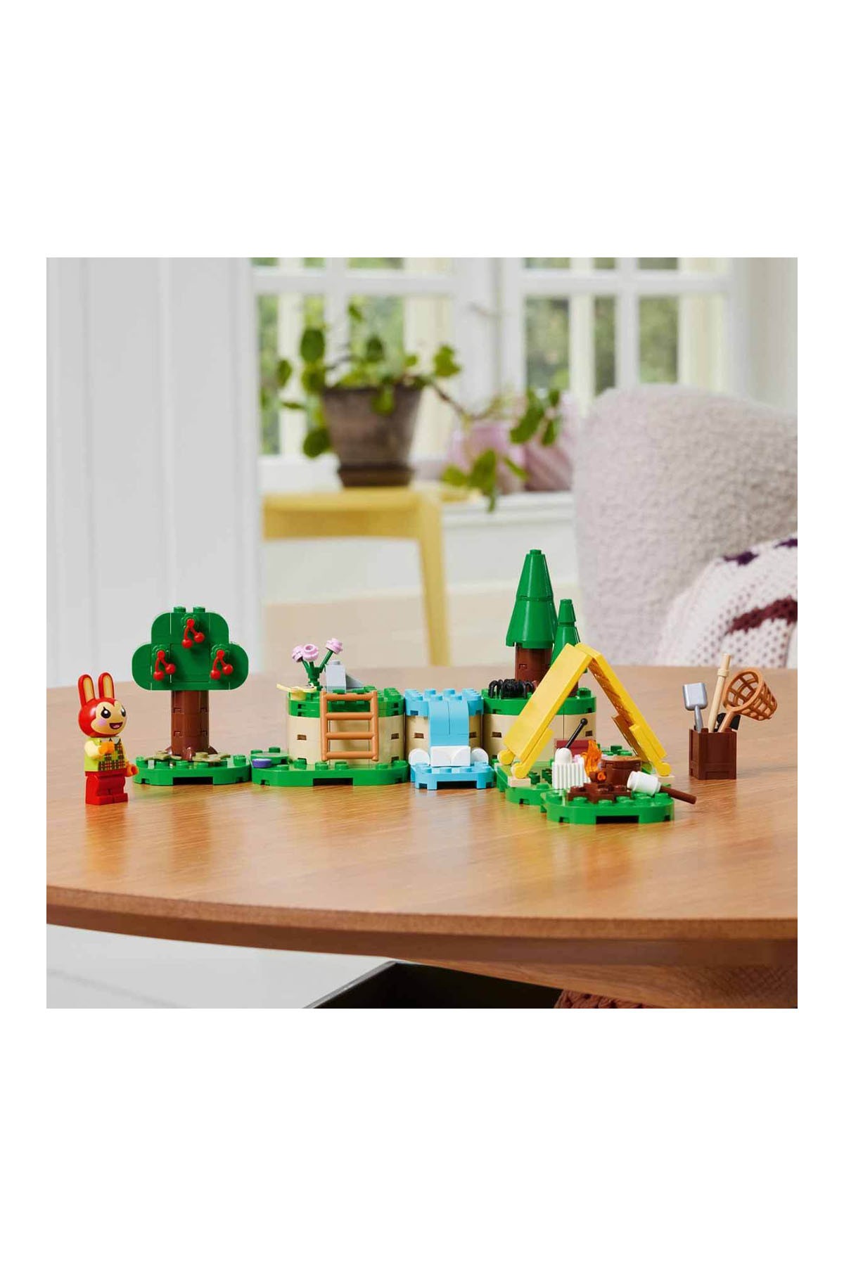 Lego Animal Crossing Bunnie Açık Hava Aktivitelerinde 77047