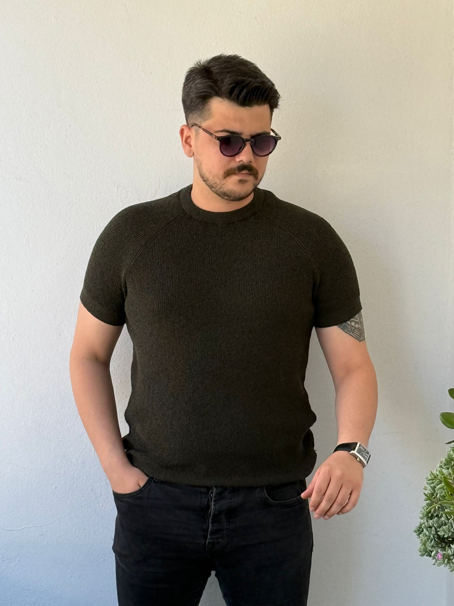 koyu yeşil örme triko kumaş t-shirt