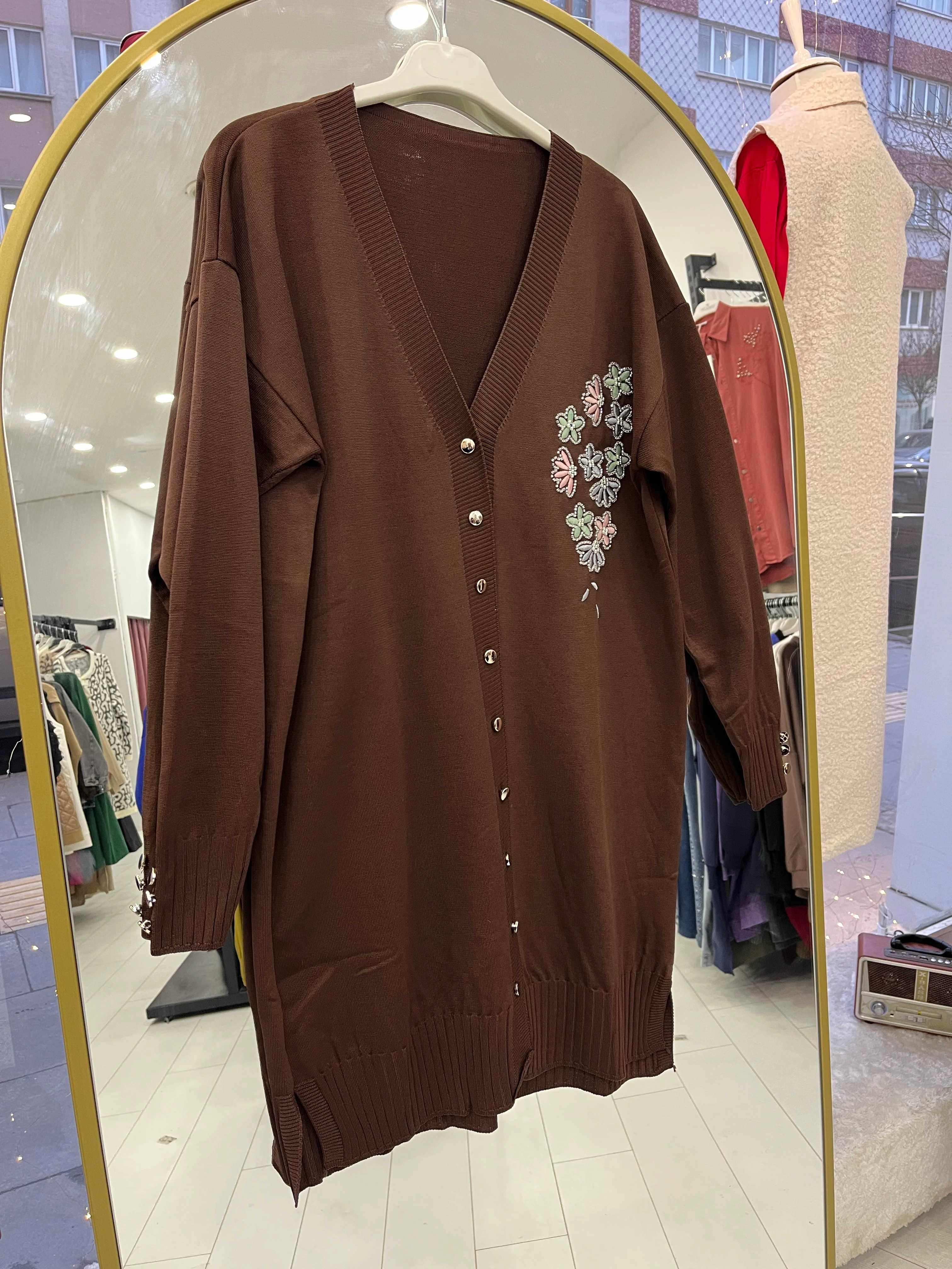 KAMPANYALI ÇİÇEKLİ HIRKA