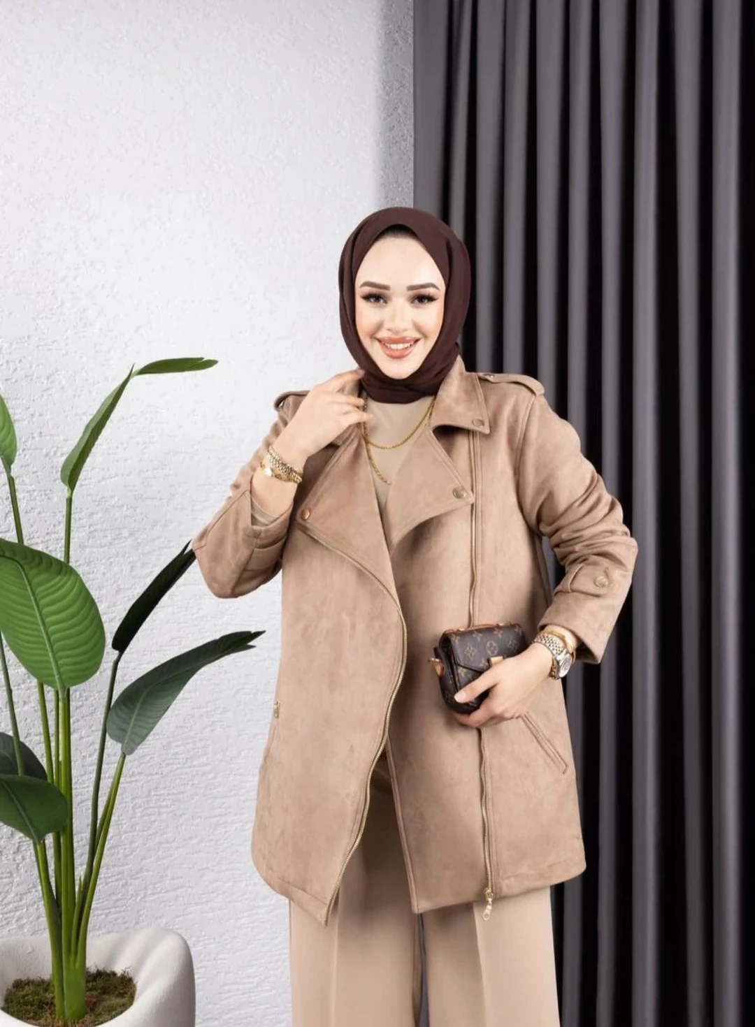 AYŞE AKAY SÜET CEKET