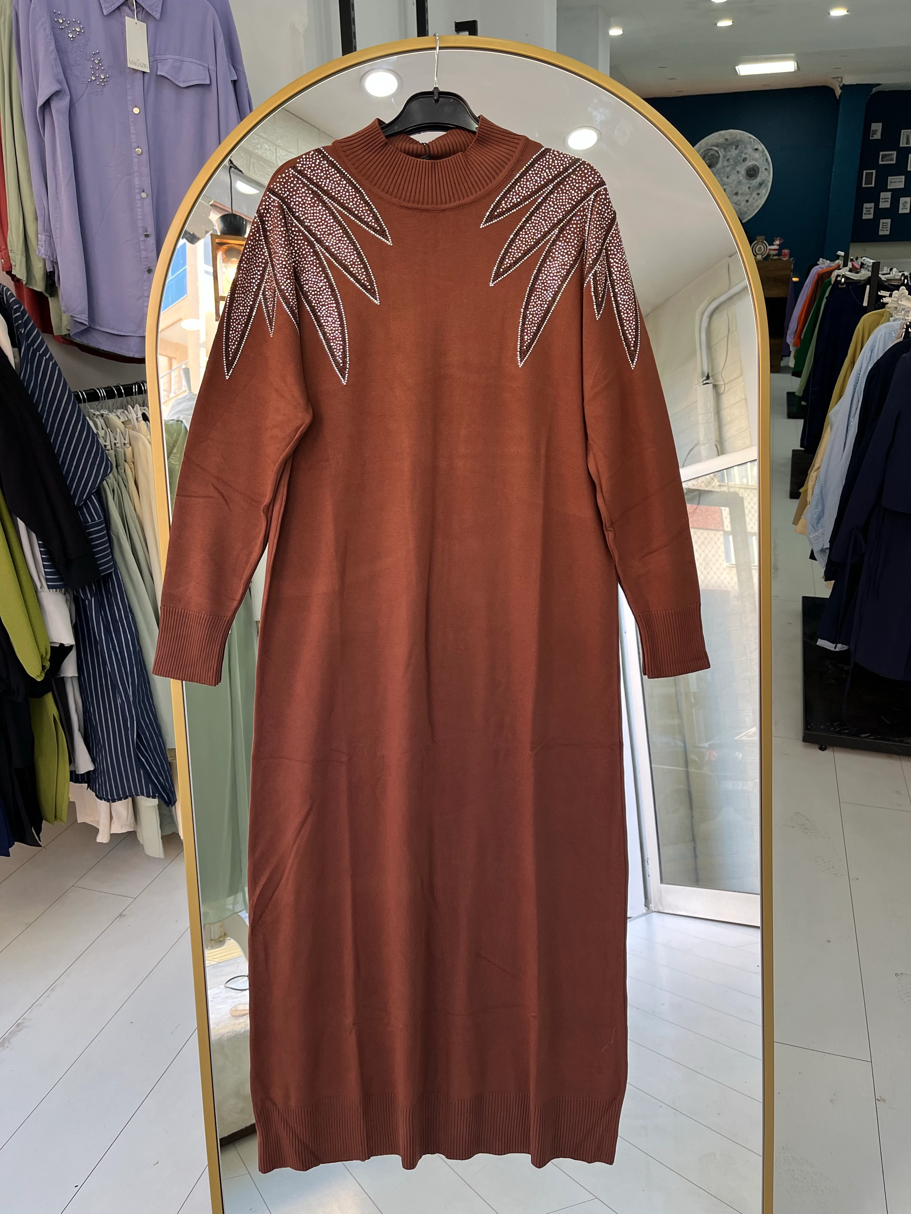 OMUZ DETAYLI AYŞE AKAY ELBİSE