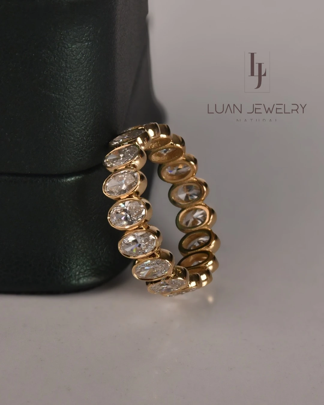 14 Ayar Altın Oval Kesim Bezel Tasarım Laboratuvar Pırlanta Tamtur / Yarımtur Yüzük- The Elara