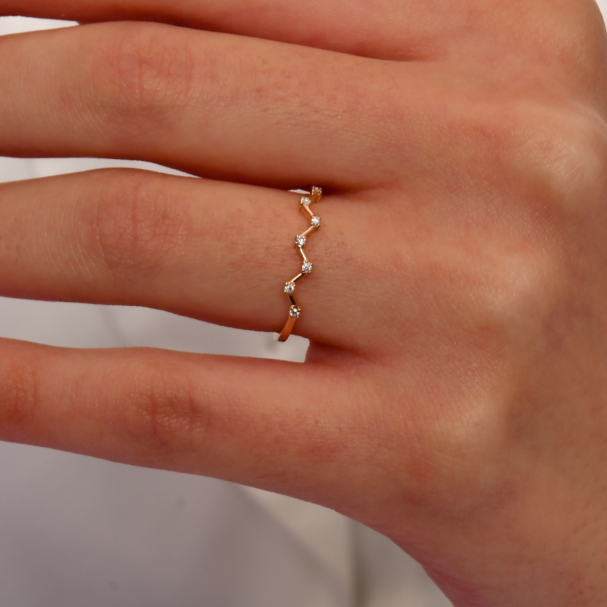 Diamond Zigzag Ring