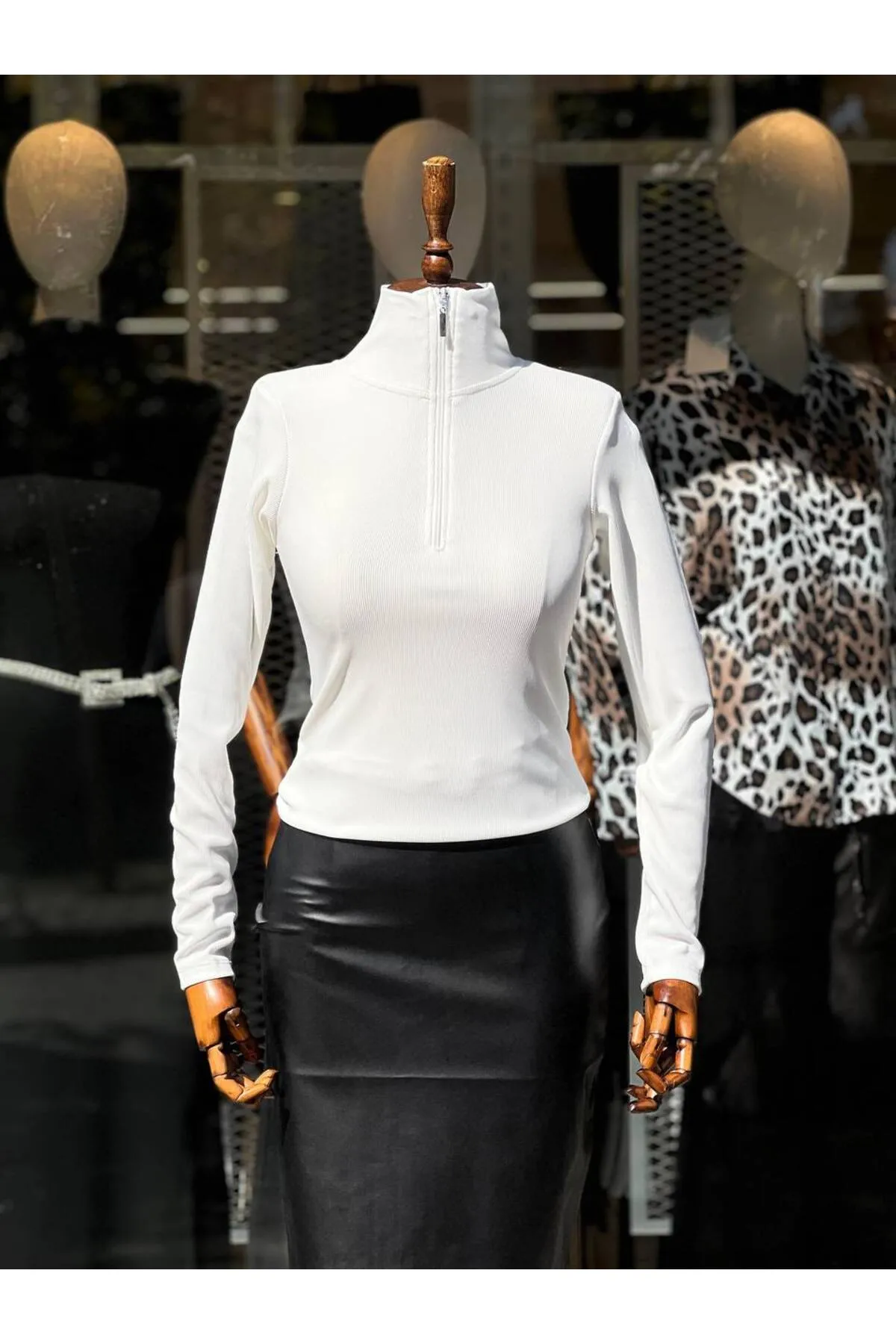 Fermuarlı Yarım Yaka Balıkçı Bluz