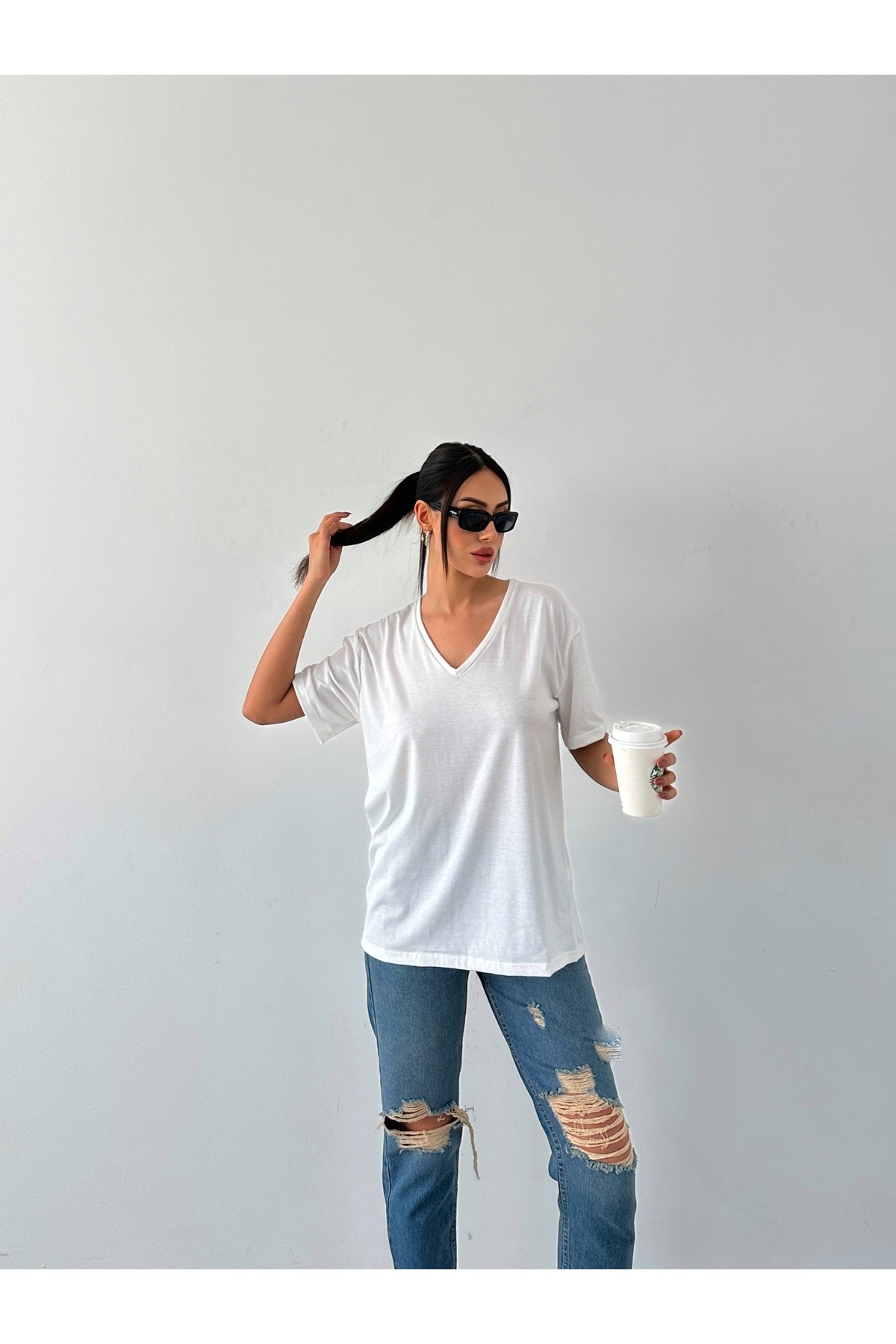 V Yaka Basic T-Shirt