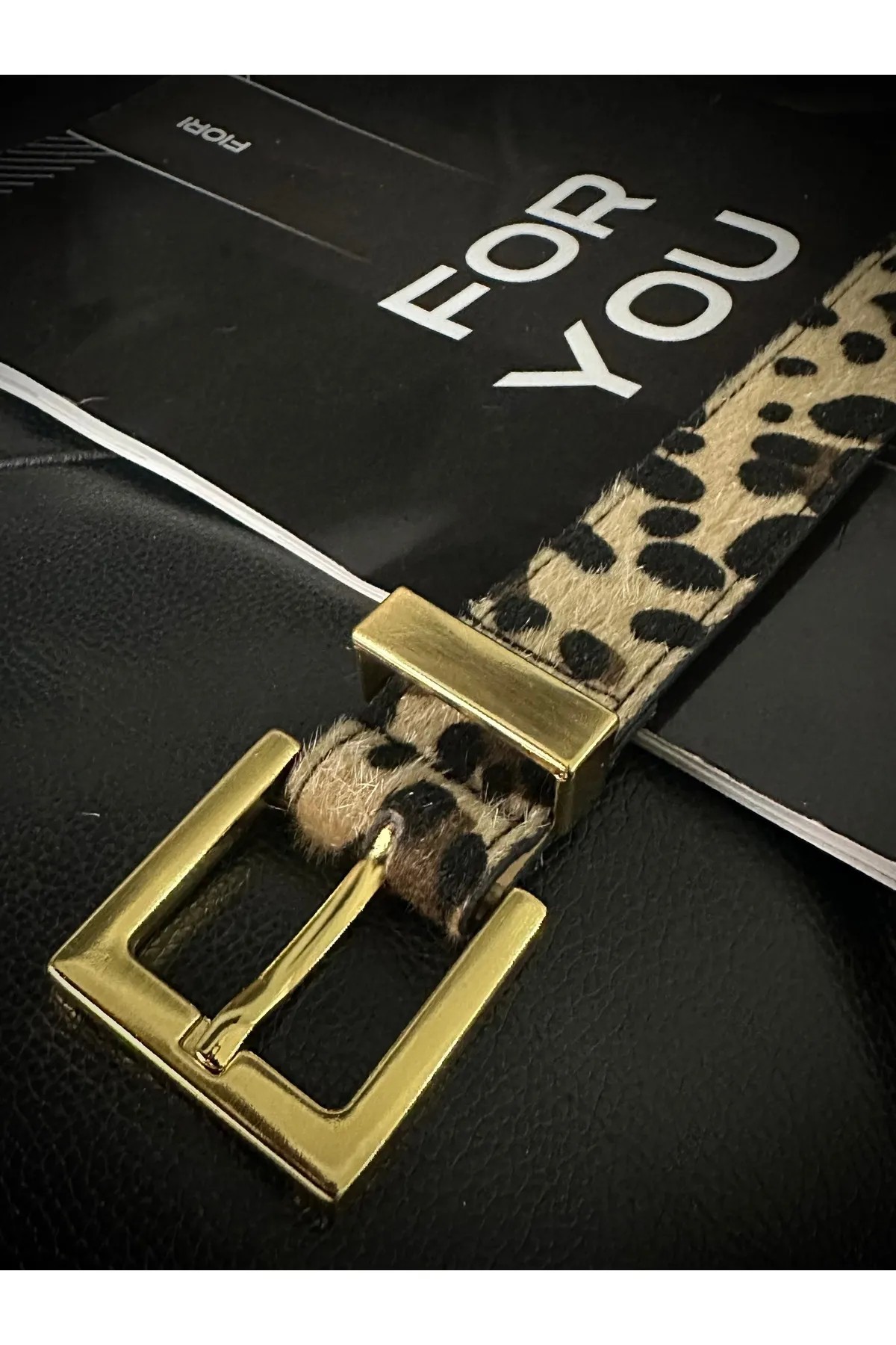 Kare Tokalı Köprülü Kadın Kemeri - Leopar