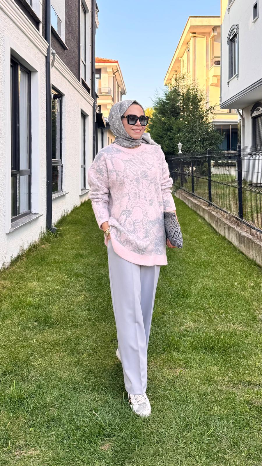 Batik Desenli Sim Geçişli Kazak - Pembe