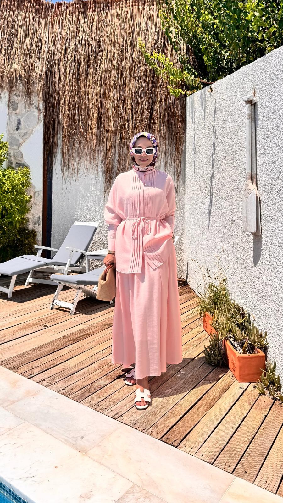 Arkası bağlama detaylı etekli takım - Pembe
