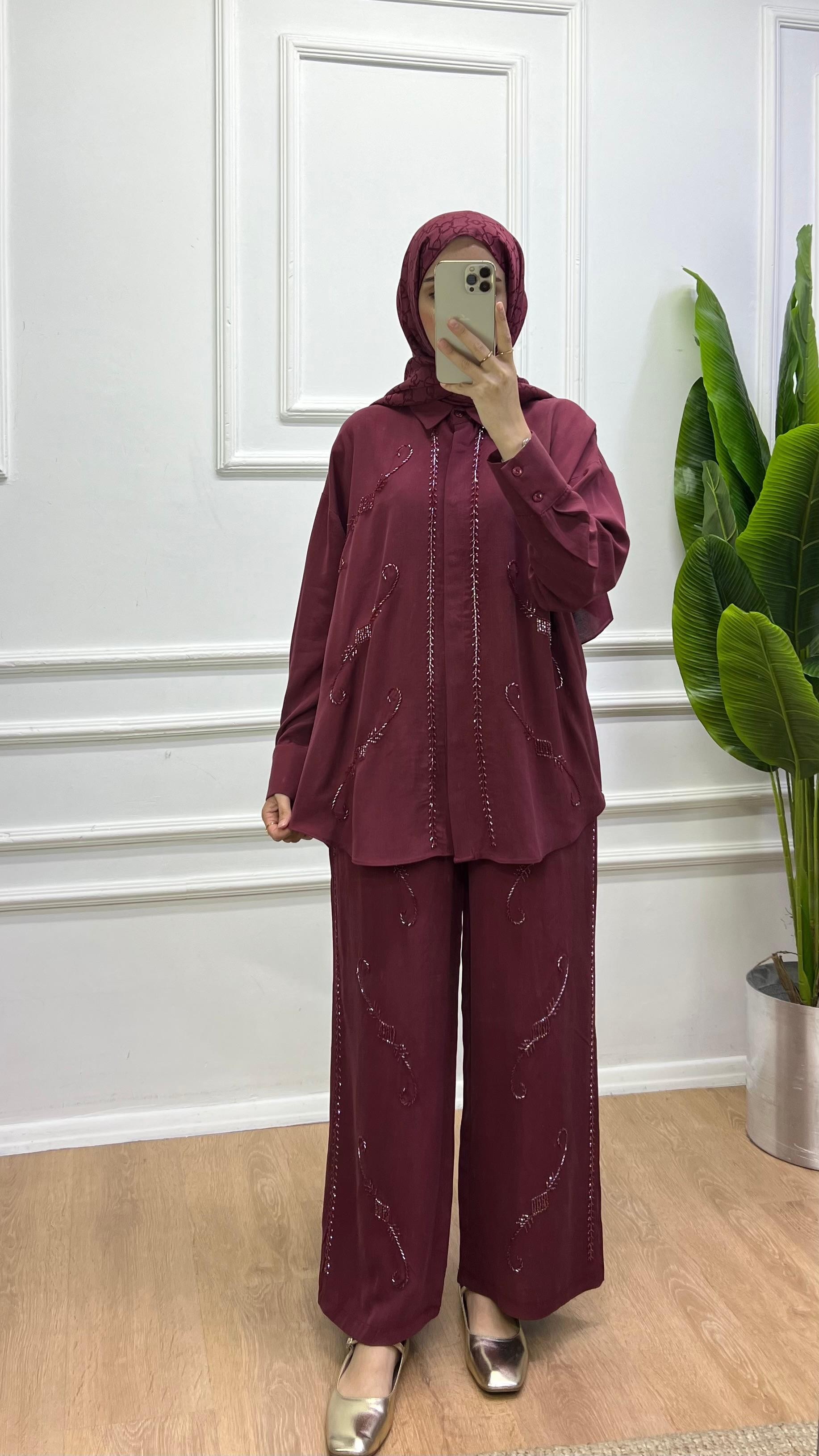 Premium Kalite Taşlı Takım - Bordo