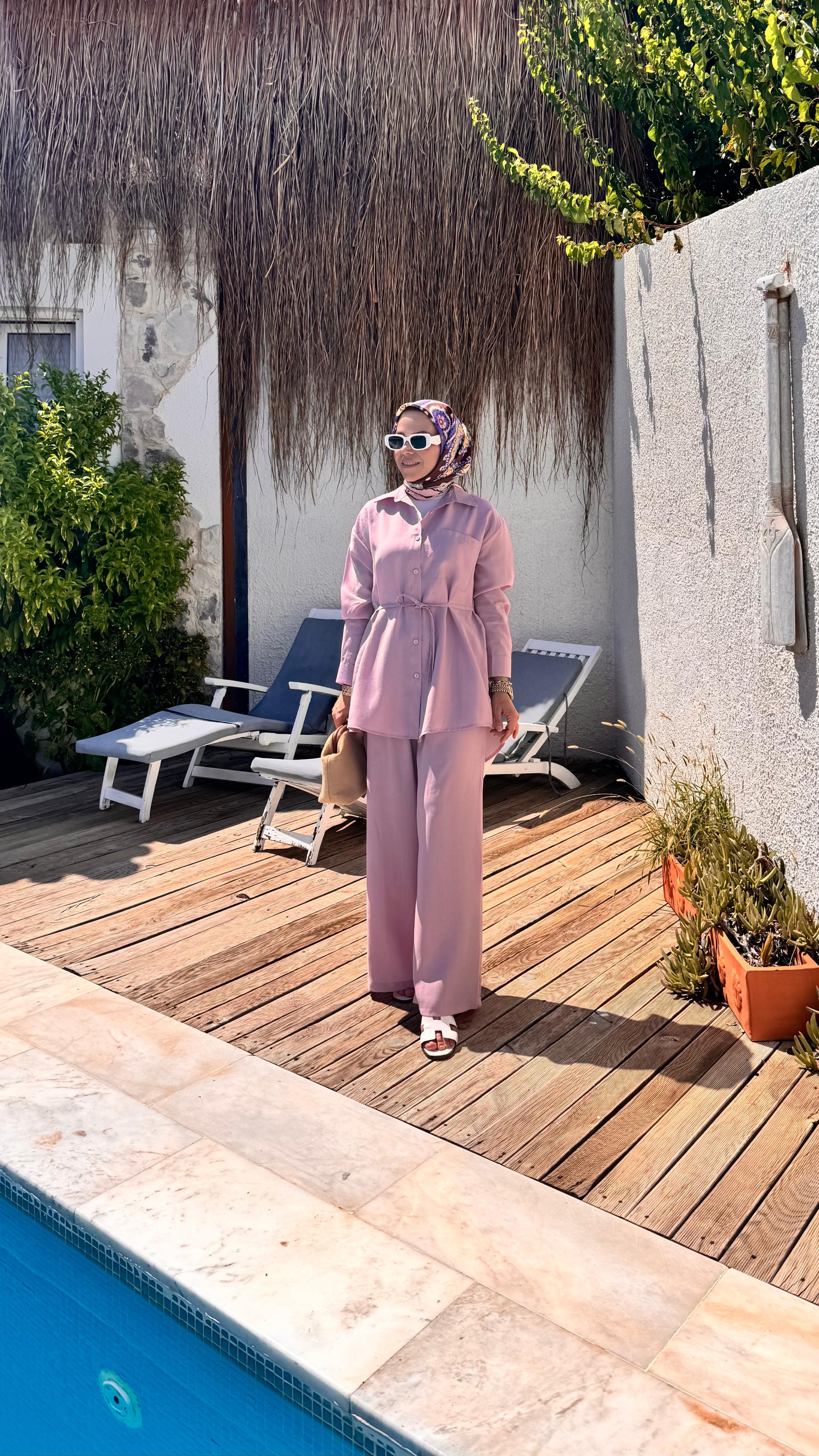 Arkası Düğme Detaylı Takım  - Pembe