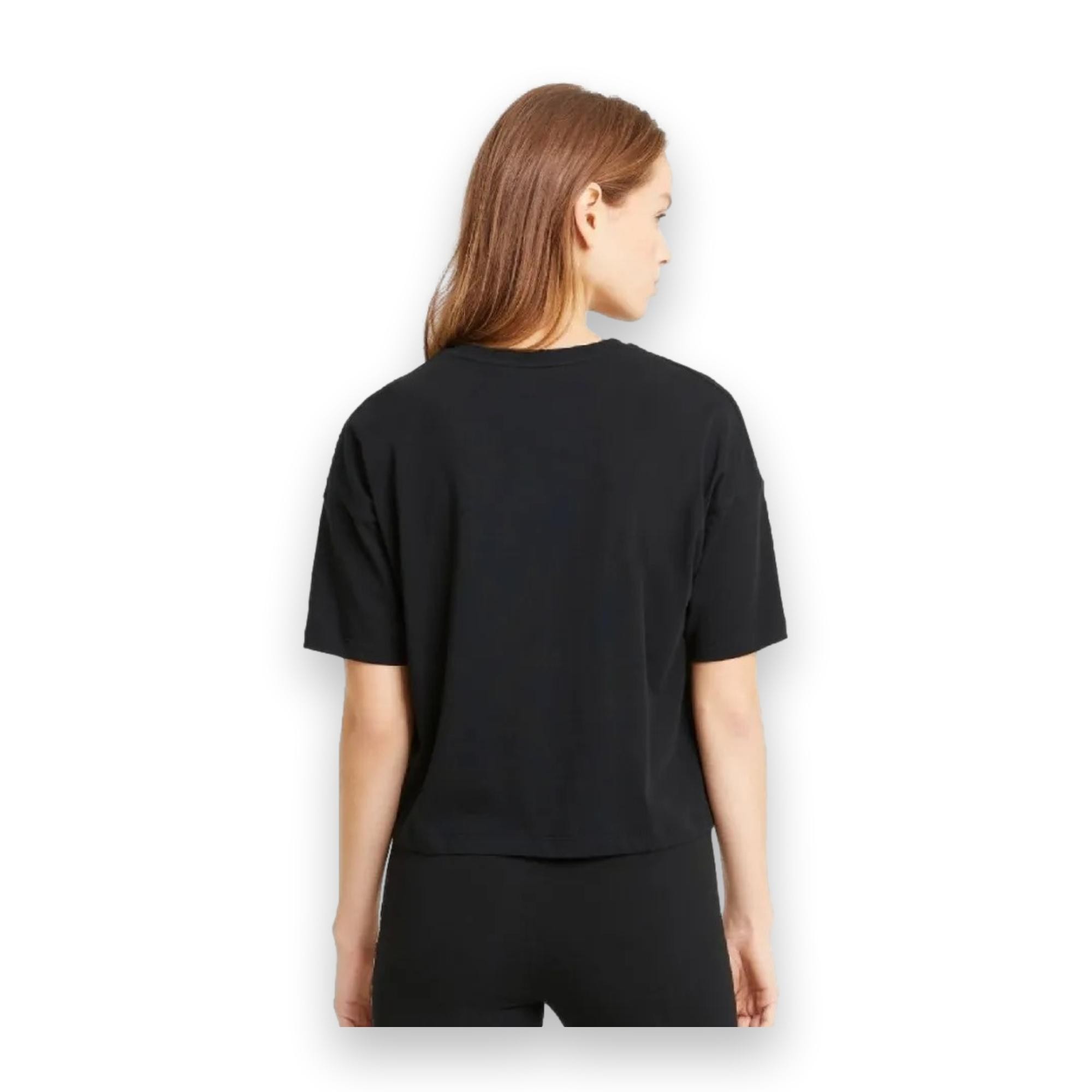 Puma 586866 Ess Cropped Logo Kadın T-Shirt