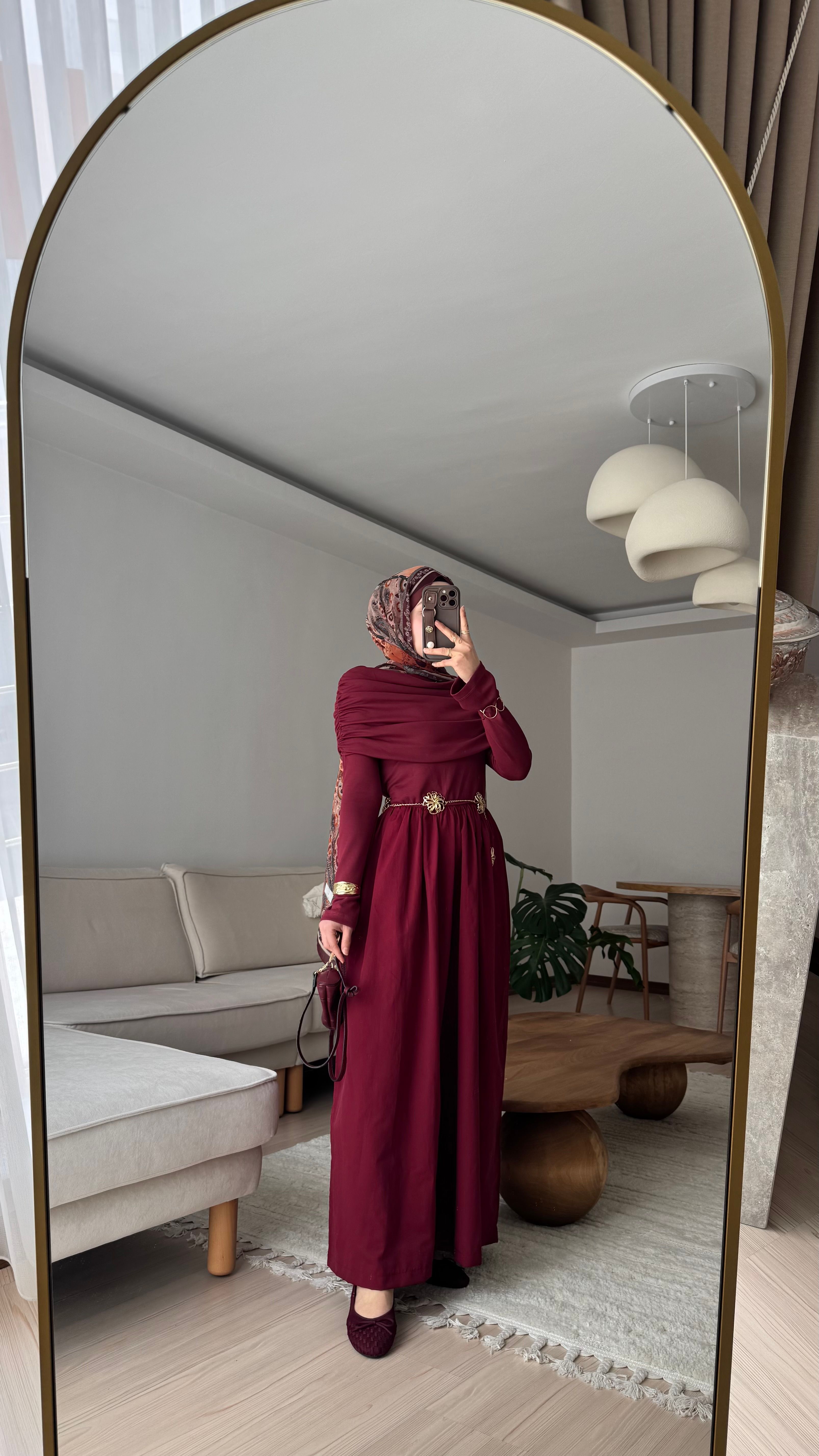 Melda Yaka Detaylı Elbise