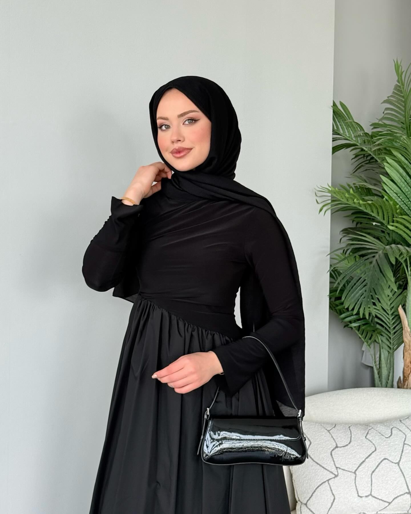 Elif Büzgü Detaylı Elbise