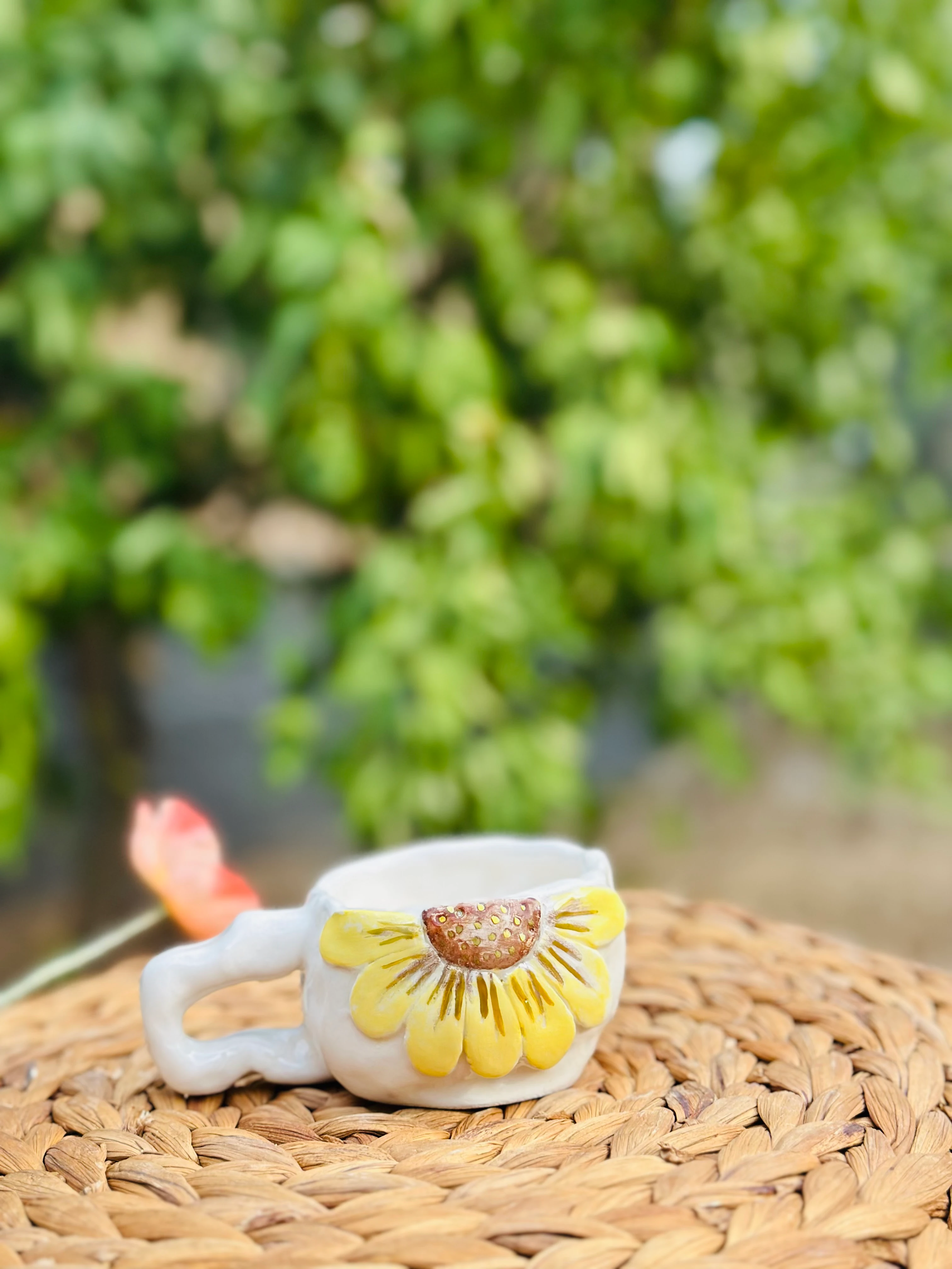 Ayçiçeği El Yapımı Fincan (altın yaldız detaylı)