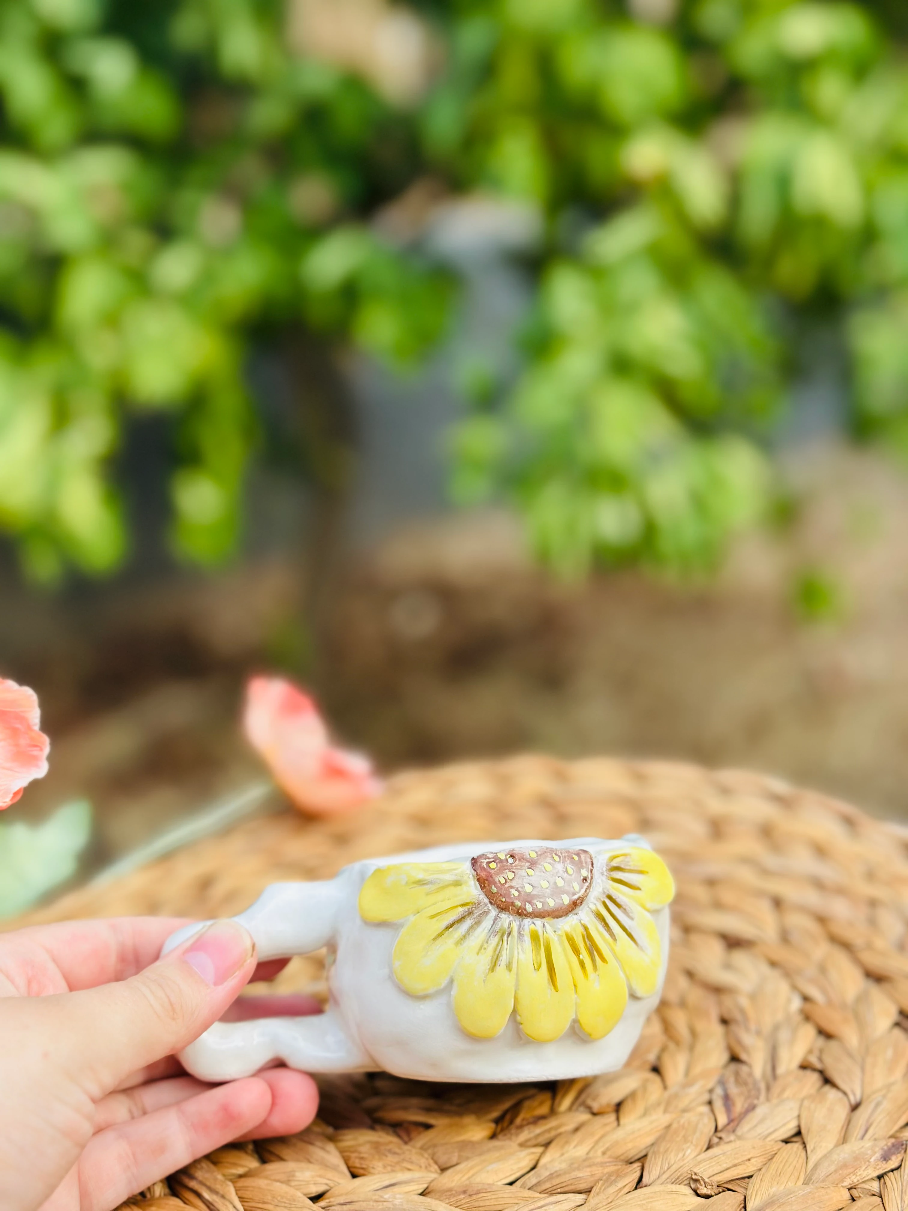 Ayçiçeği El Yapımı Fincan (altın yaldız detaylı)