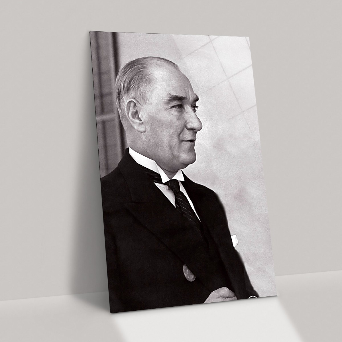 Siyah Beyaz Atatürk Portre Cam Tablo