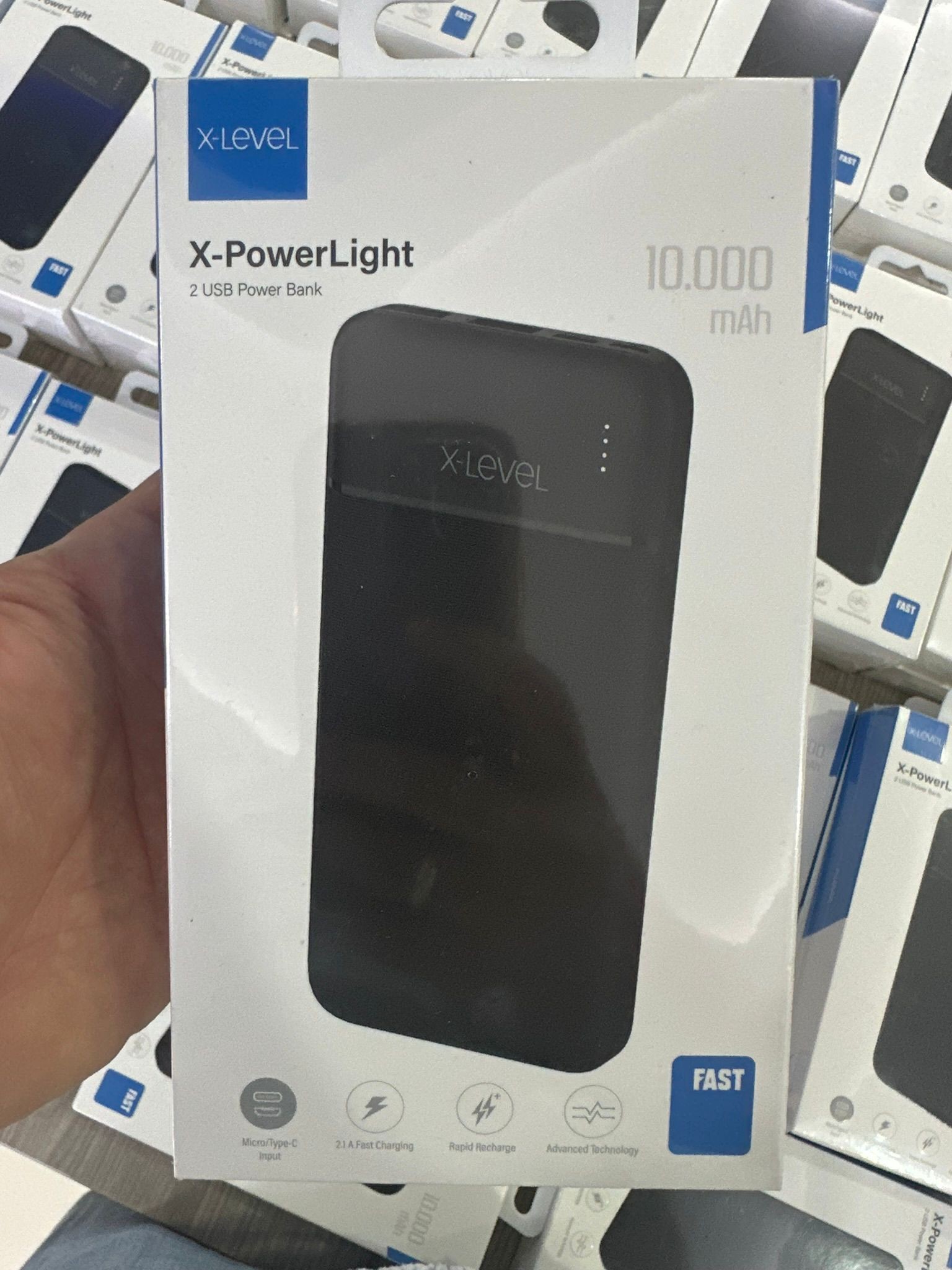 X-PowerLight | 10.000 mAh | FAST CHARGE