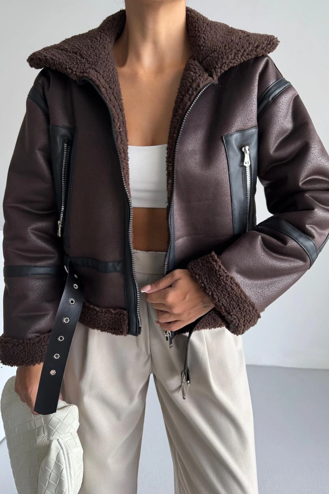 Kadın Kemer Detaylı Kürklü Biker Deri Mont - Fermuarlı Kışlık Şık Dış Giyim - kahverengi