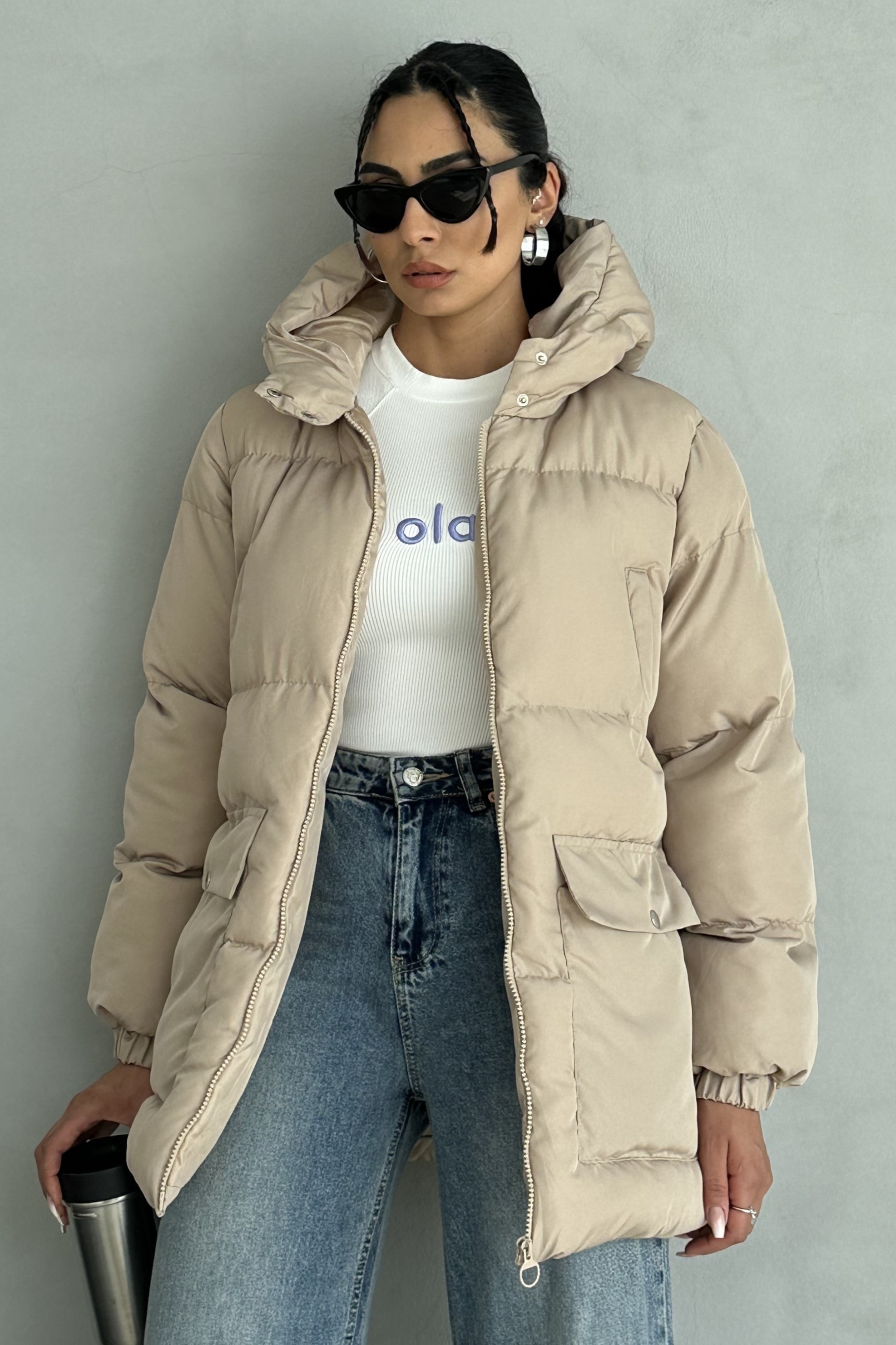 Puffer 4 Cep Detaylı Kapüşonlu Şişme Mont - bej