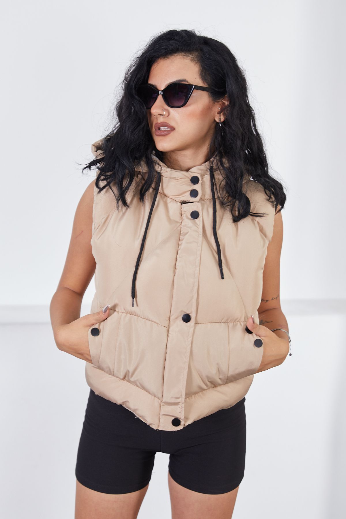 Snap-On Sports Vest - beige
