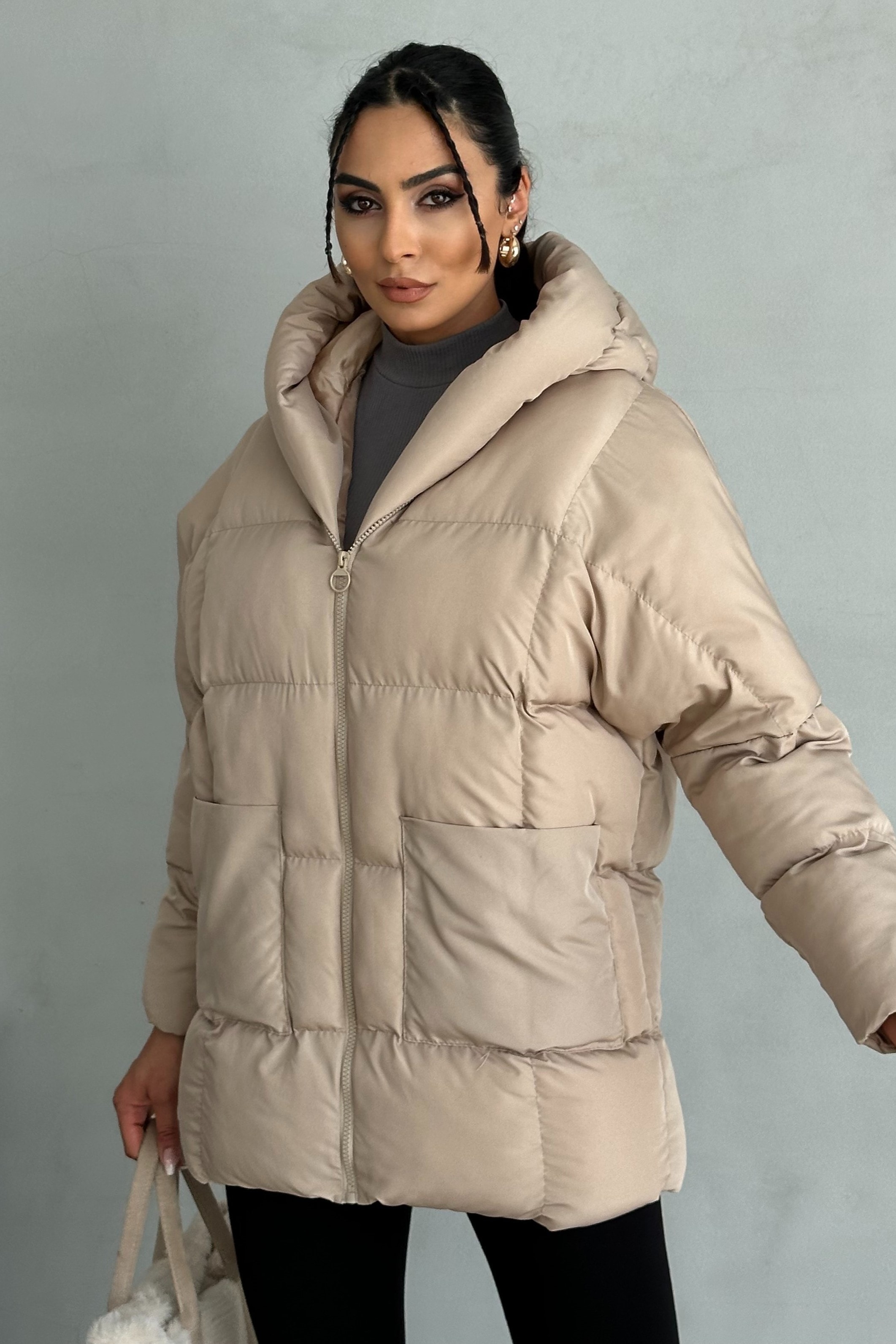 Puffer Kapüşonlu Şişme Yarasa Mont