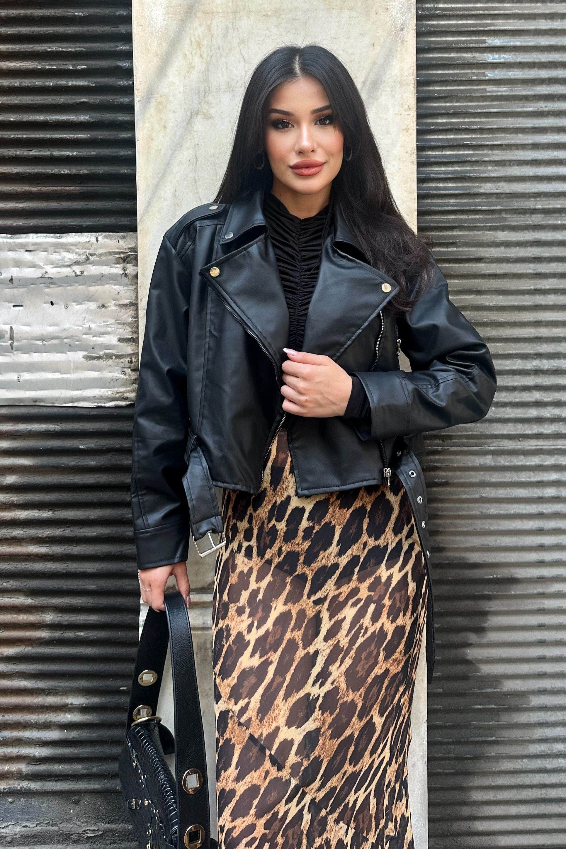 Kemerli Crop Biker Deri Ceket