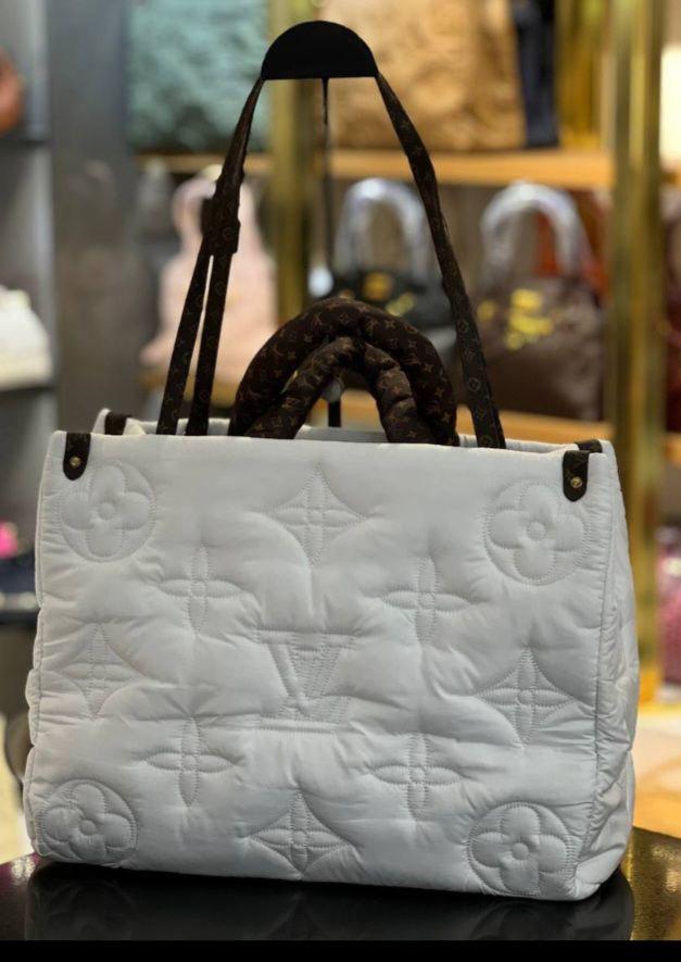 L'uıs V'ıtton Puf (beyaz)