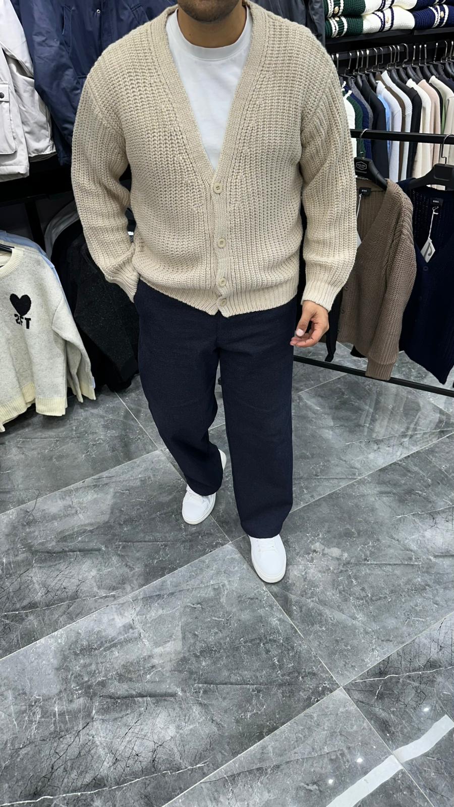 Düğmeli Örme Triko