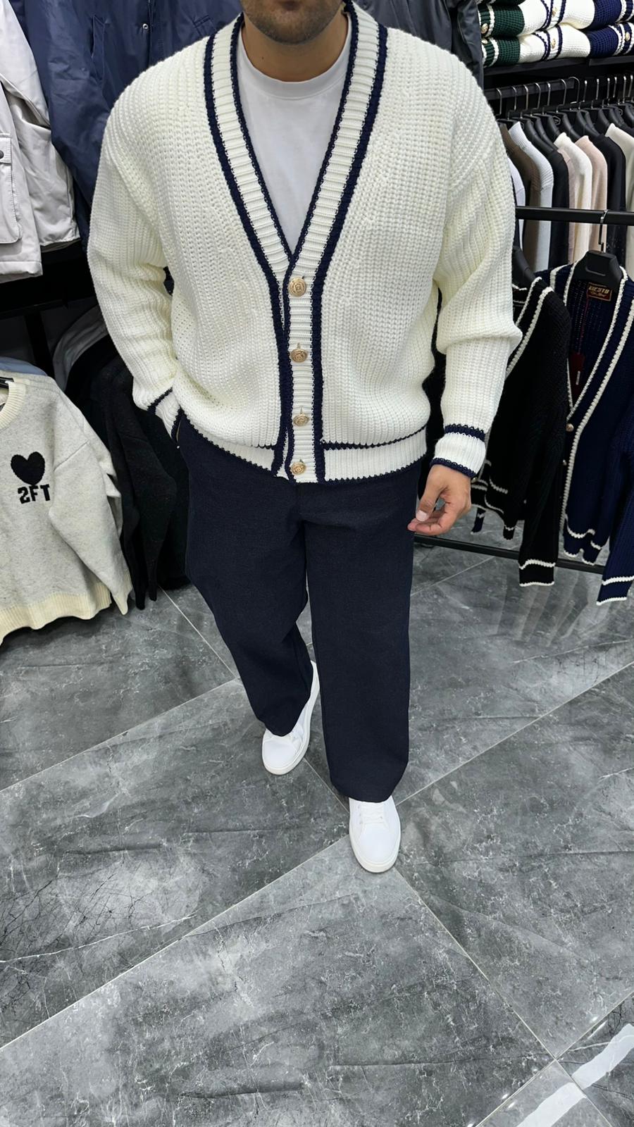 GG Örme Düğmeli Triko