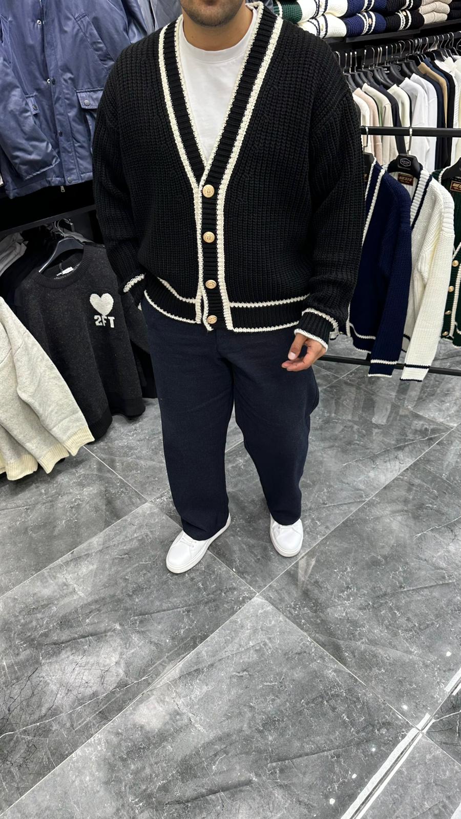 GG Örme Düğmeli Triko