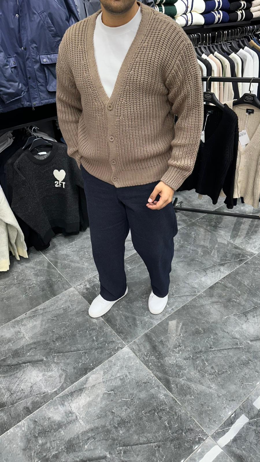 Düğmeli Örme Triko