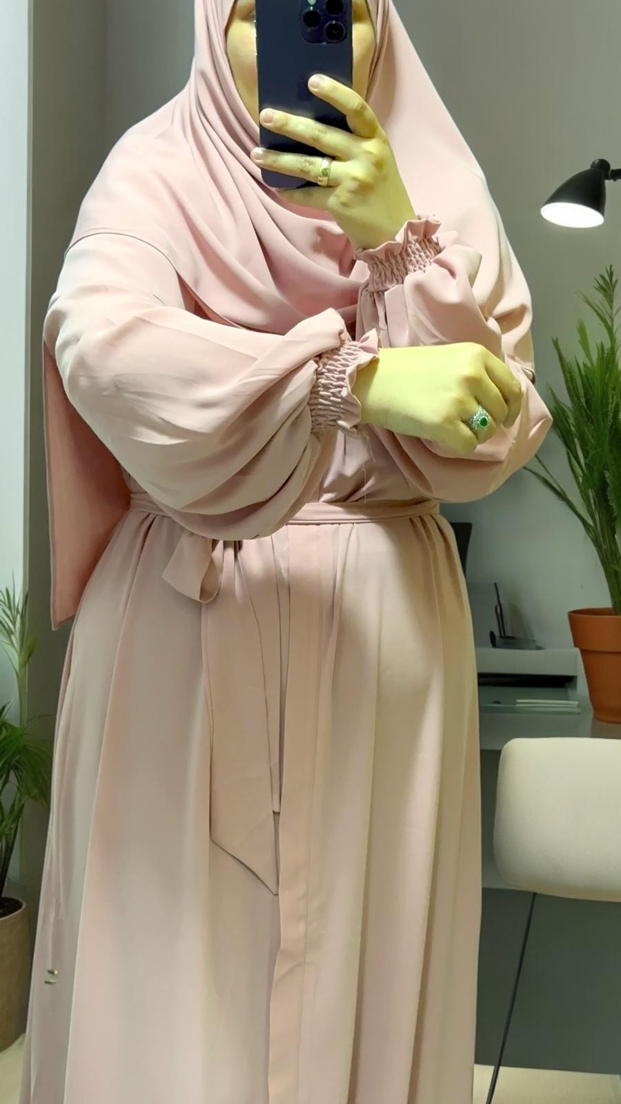 PEMBE SELVİ FERACE