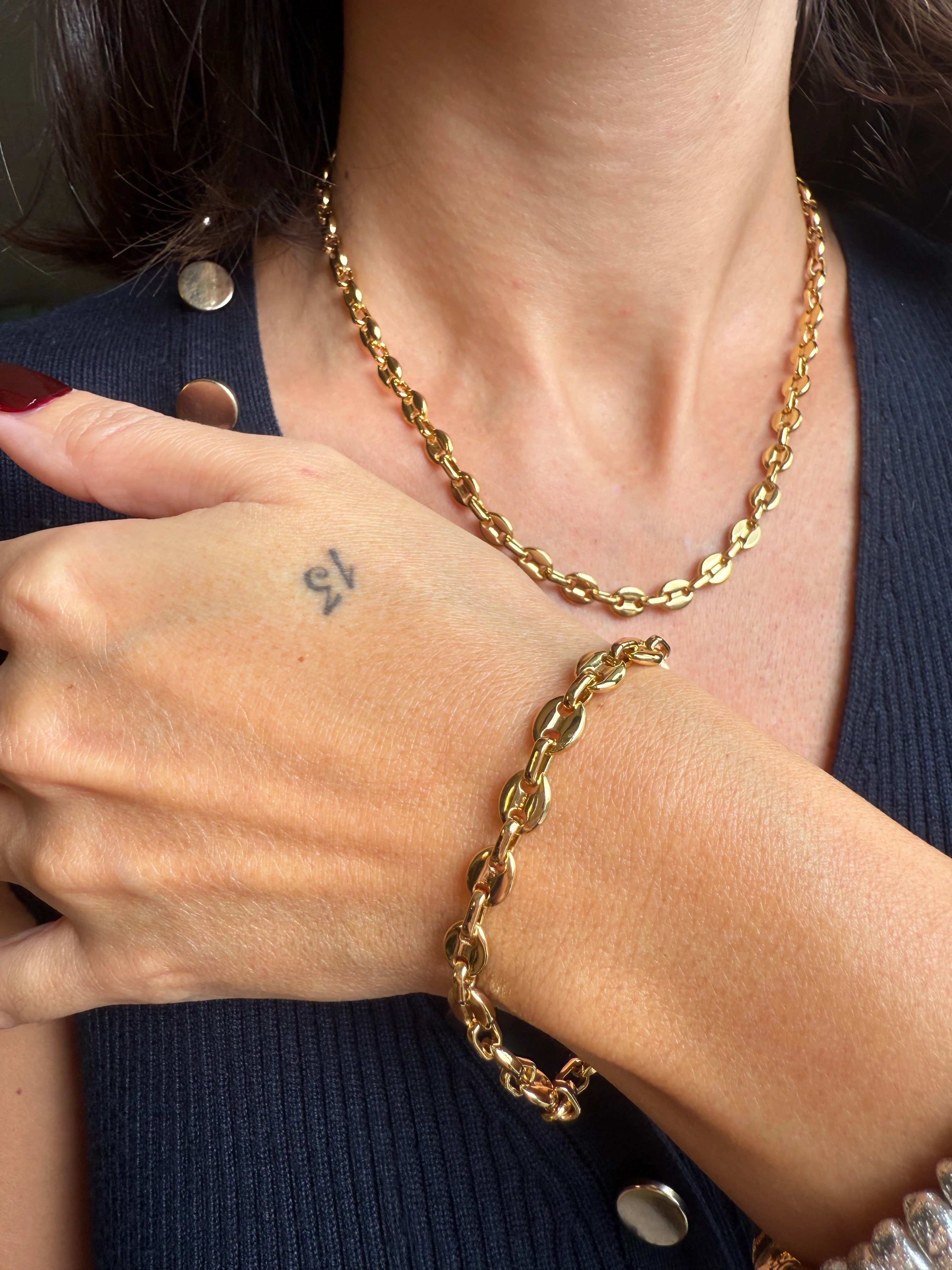 Almond (Bileklik Dahil)