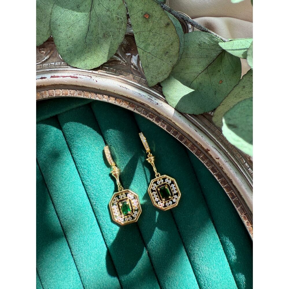 Helly Earring