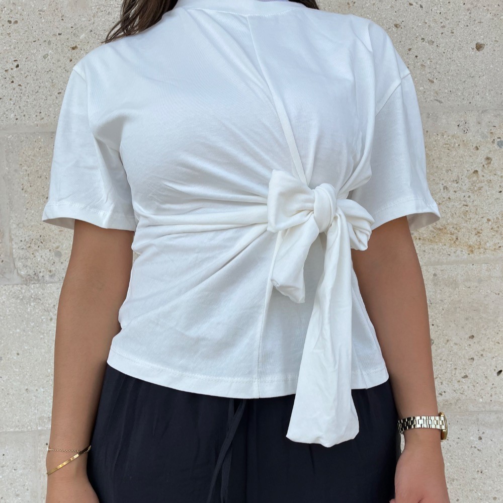 Yandan bağlama detaylı T-shirt - Beyaz