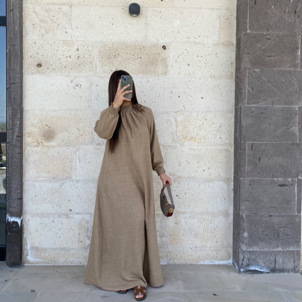 Kolları lastikli düz elbise - Açık kahve