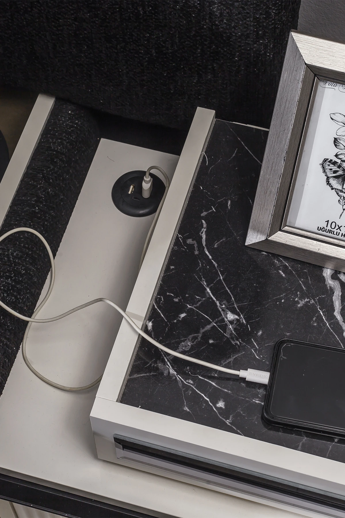 Diamond 2 Çekmeceli Komodin