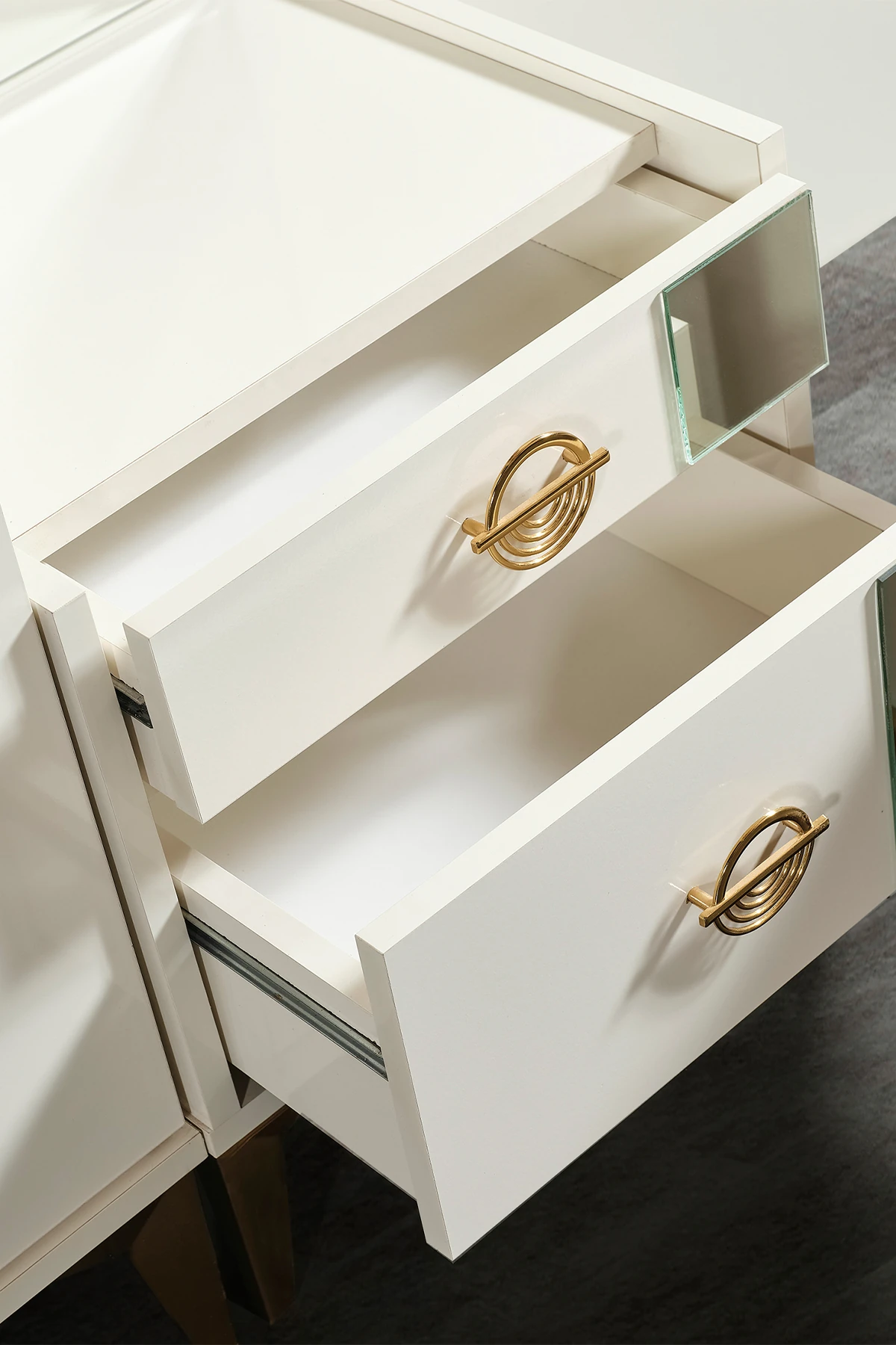 Safir Boy Aynalı Şifonyer