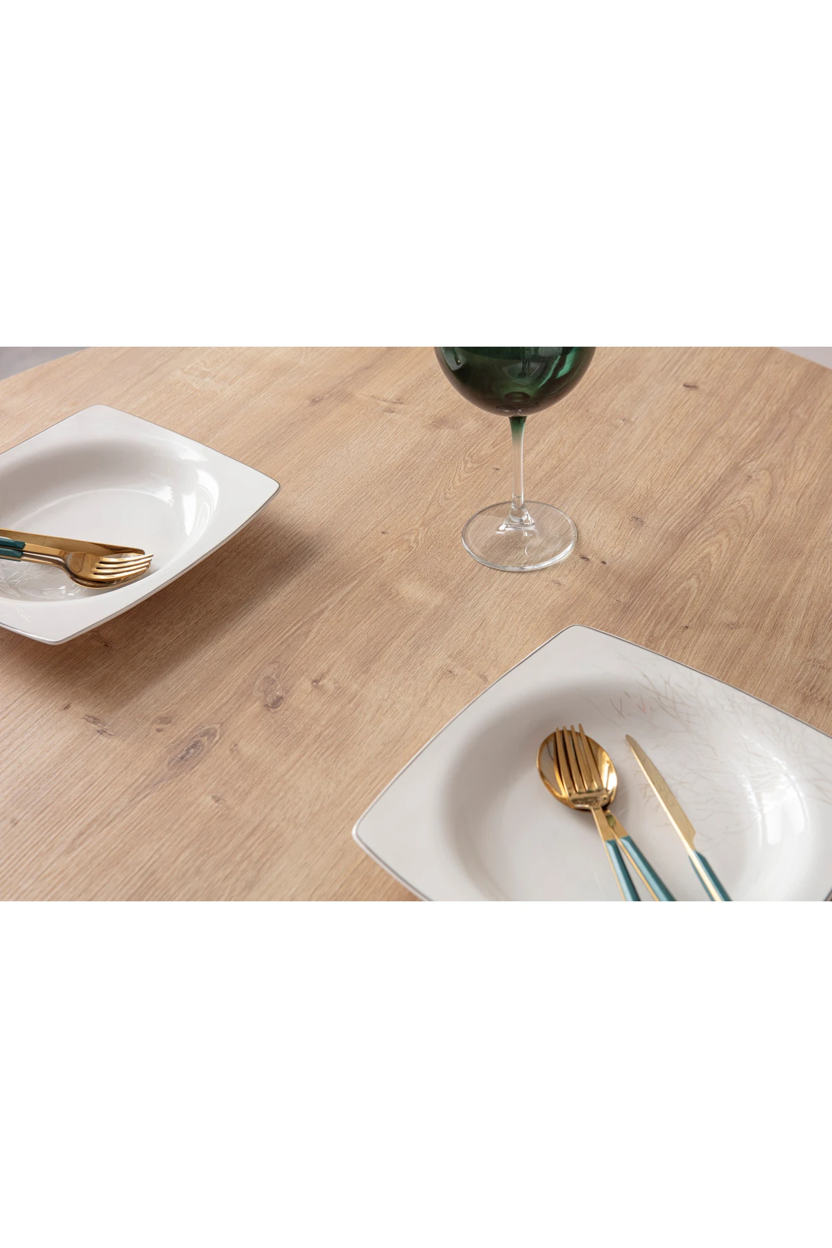 Safir Meşe Yuvarlak Masa