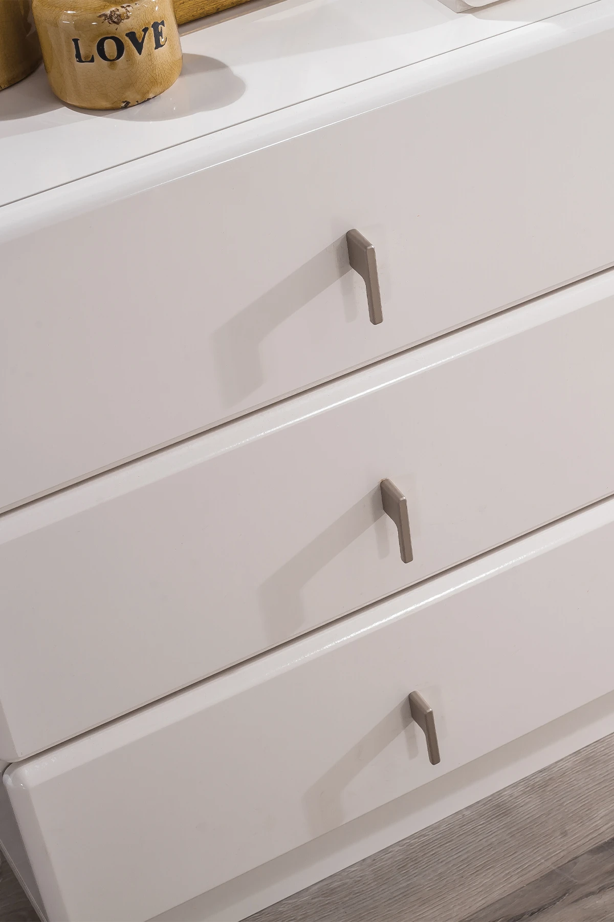 Ada Aynalı Puflu Şifonyer