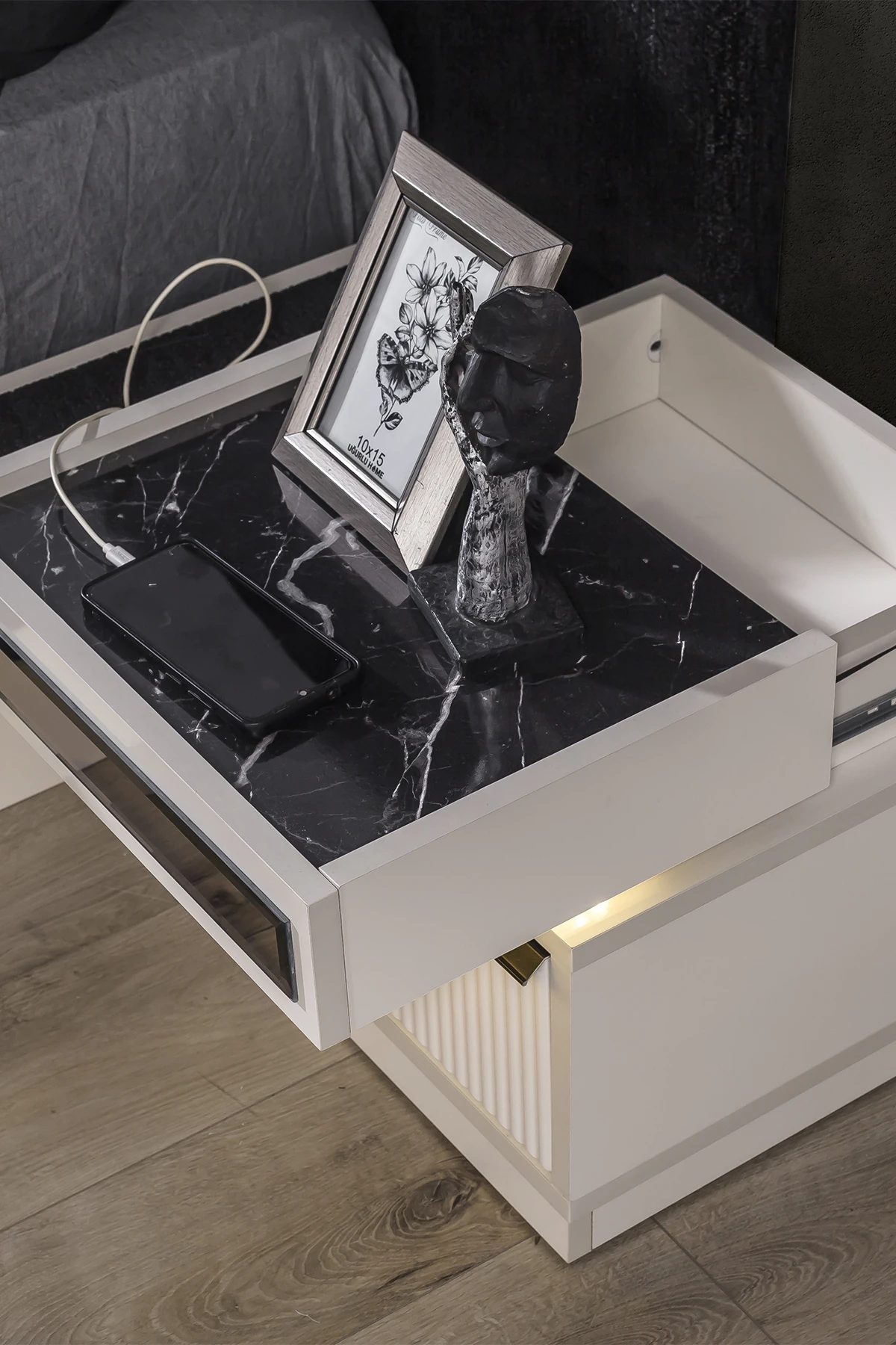 Diamond 2 Çekmeceli Komodin