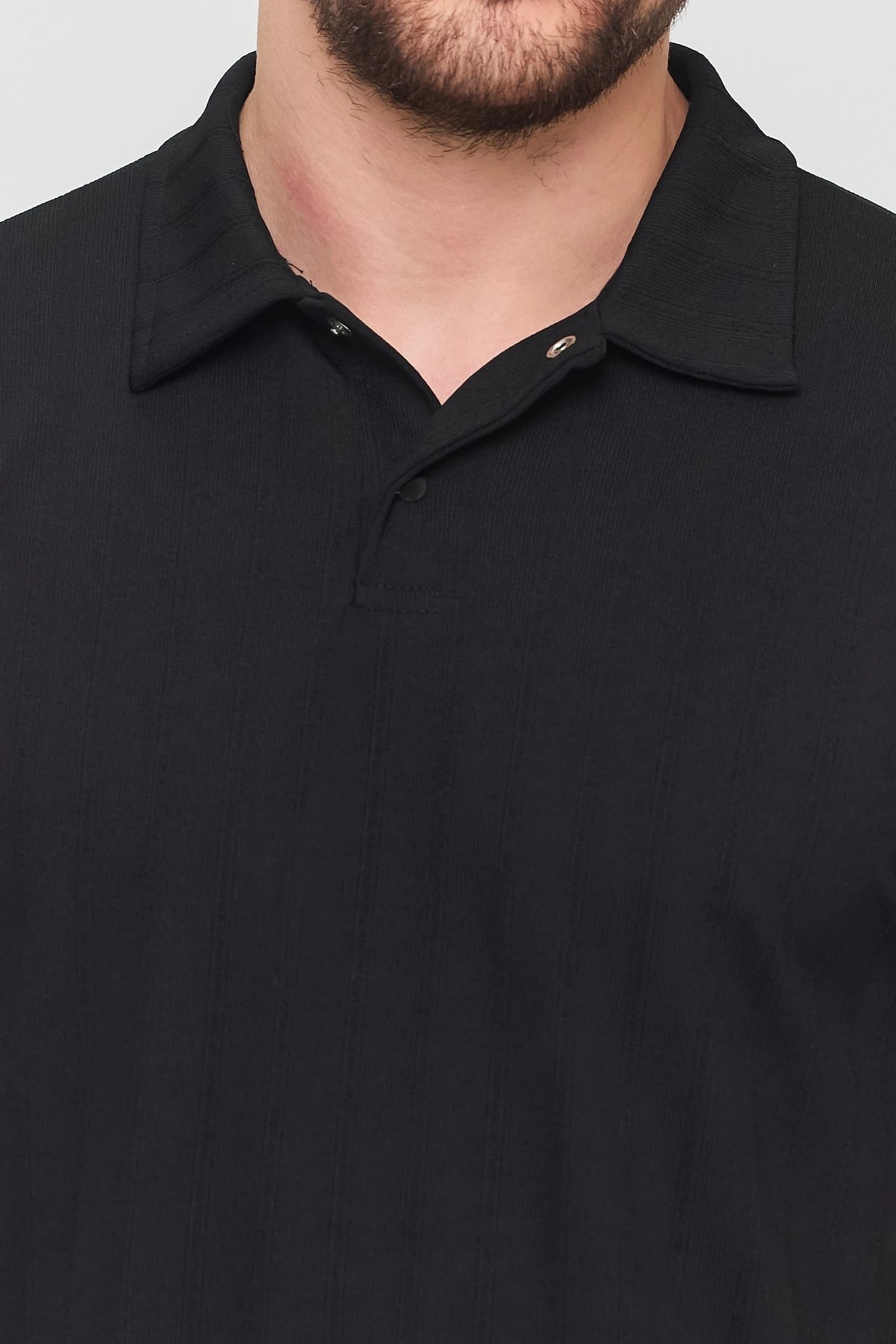 Polo Yaka Düğmeli Siyah T-Shirt