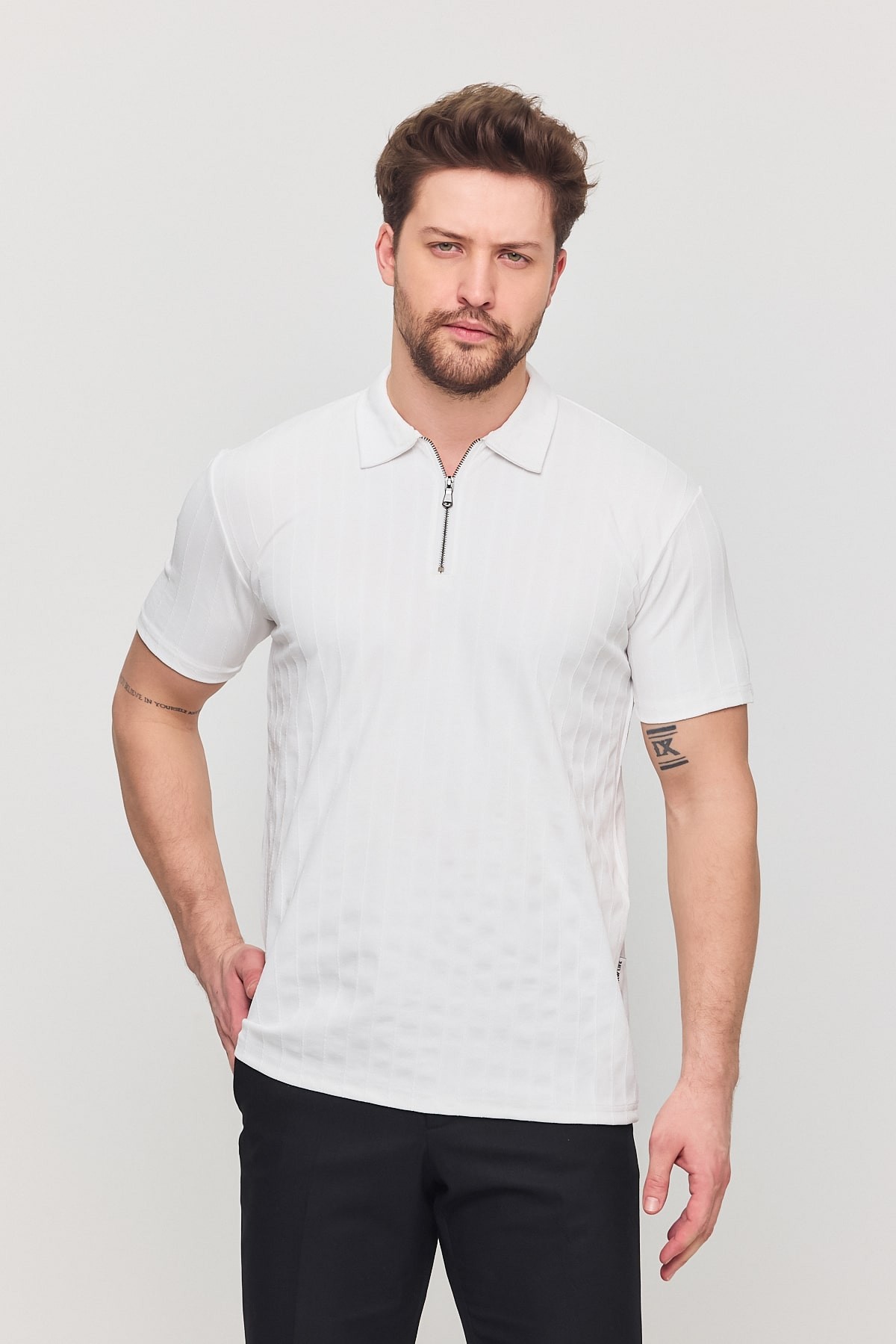 Polo Yaka Fermuarlı T-Shirt - Beyaz