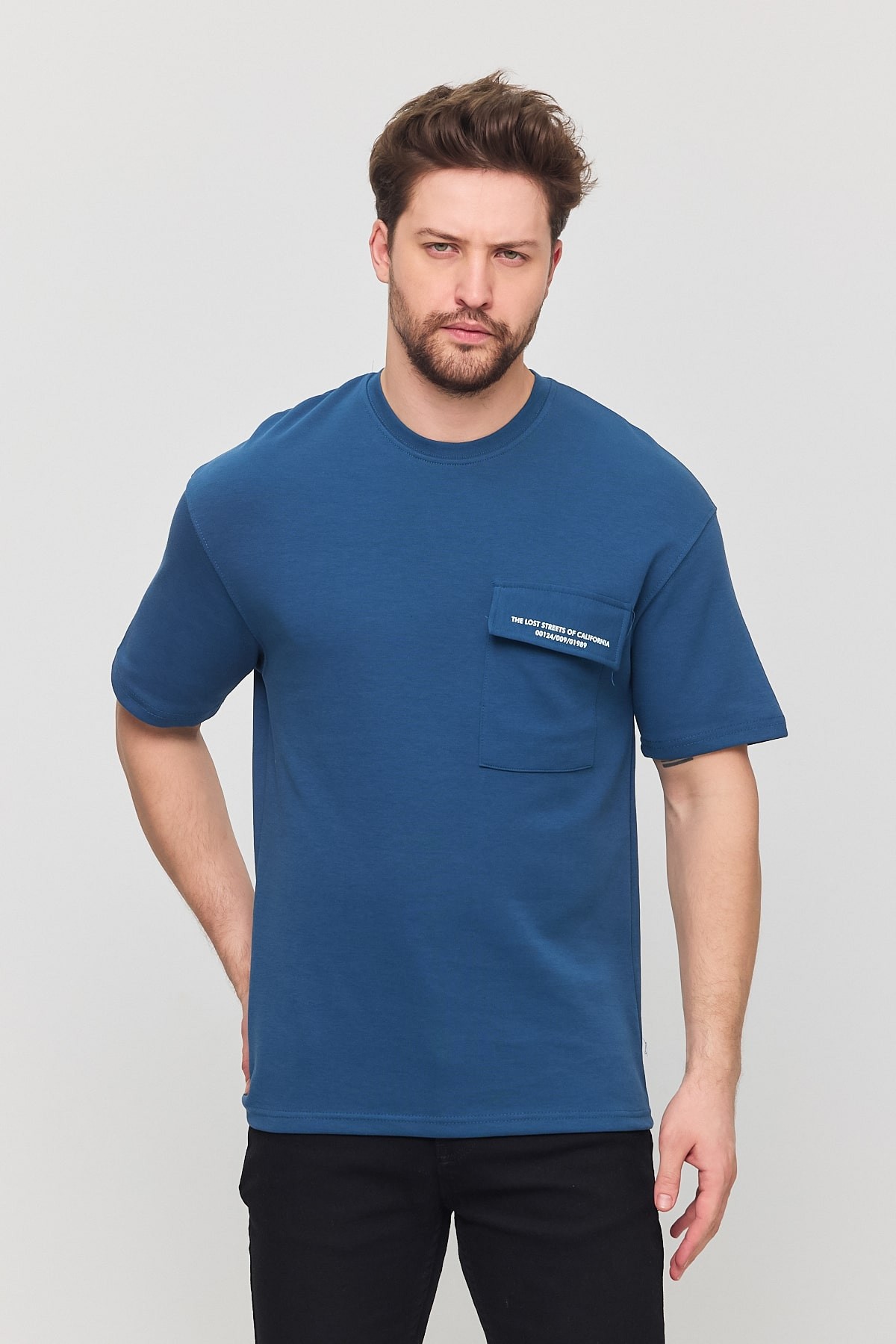 Kapaklı Cepli T-Shirt - Mavi