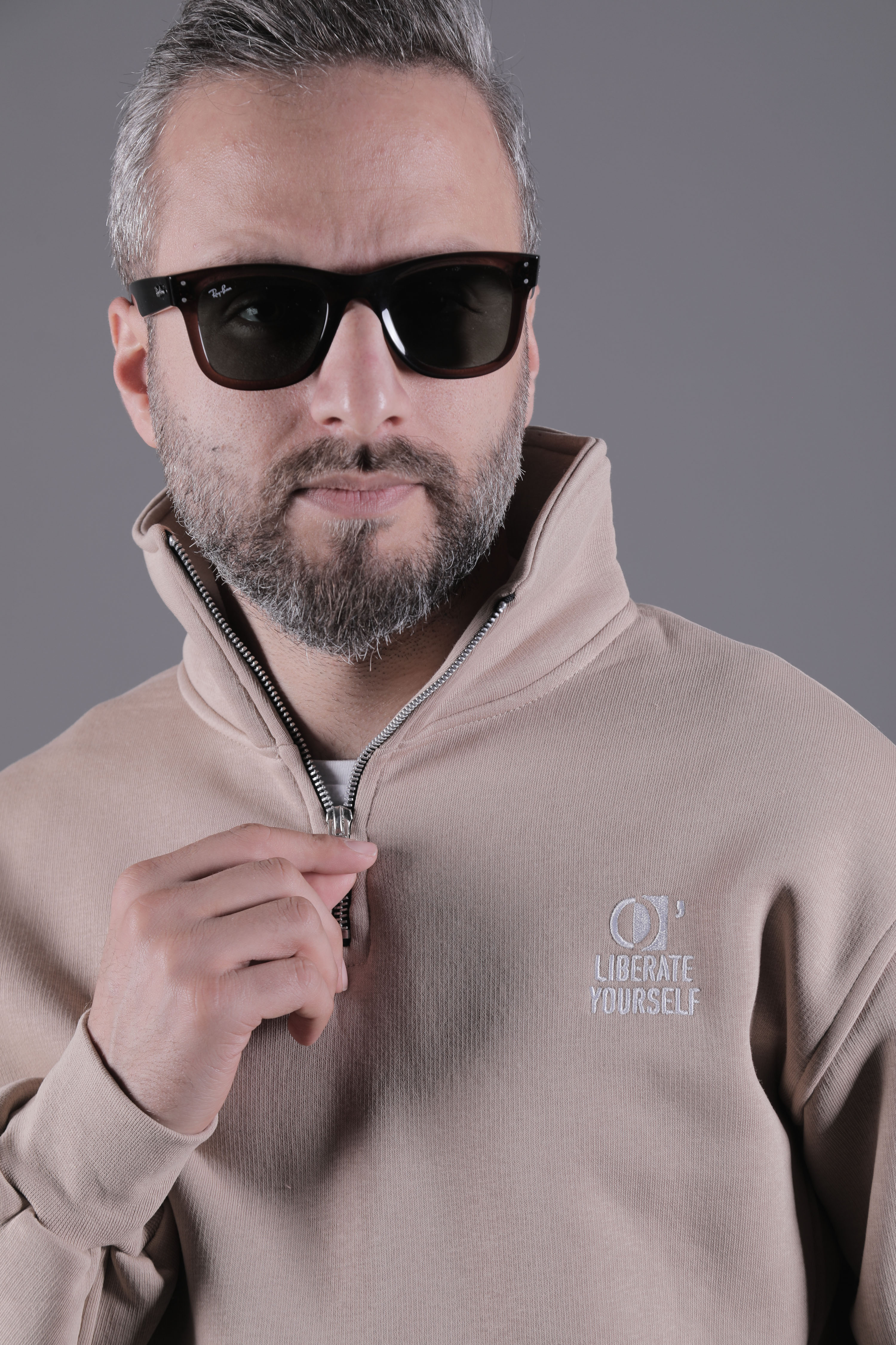 Dik Yakalı Parçalı Erkek Sweatshirt - Krem