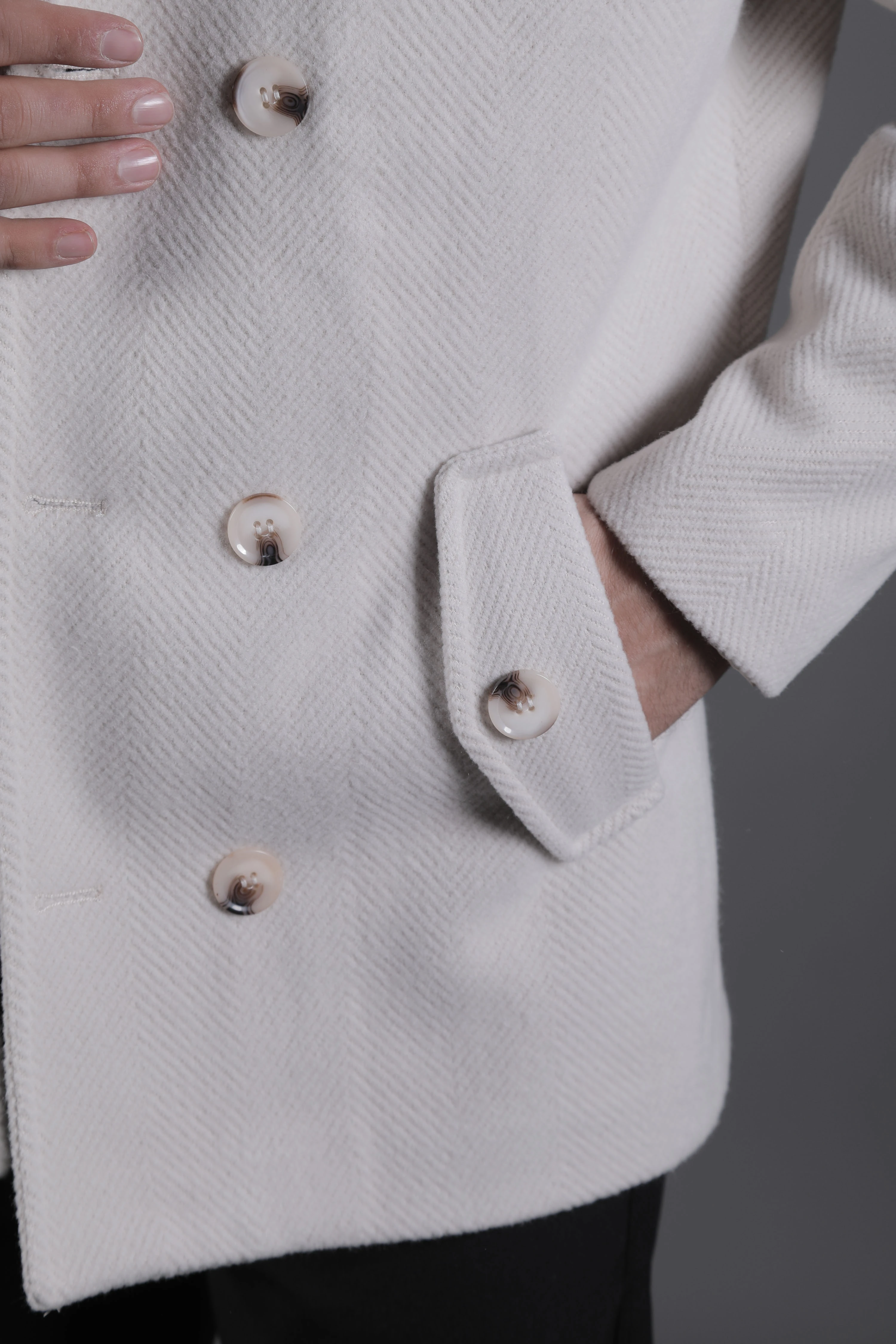 Desenli Kruvaze Erkek Kaşe Kaban - Bej